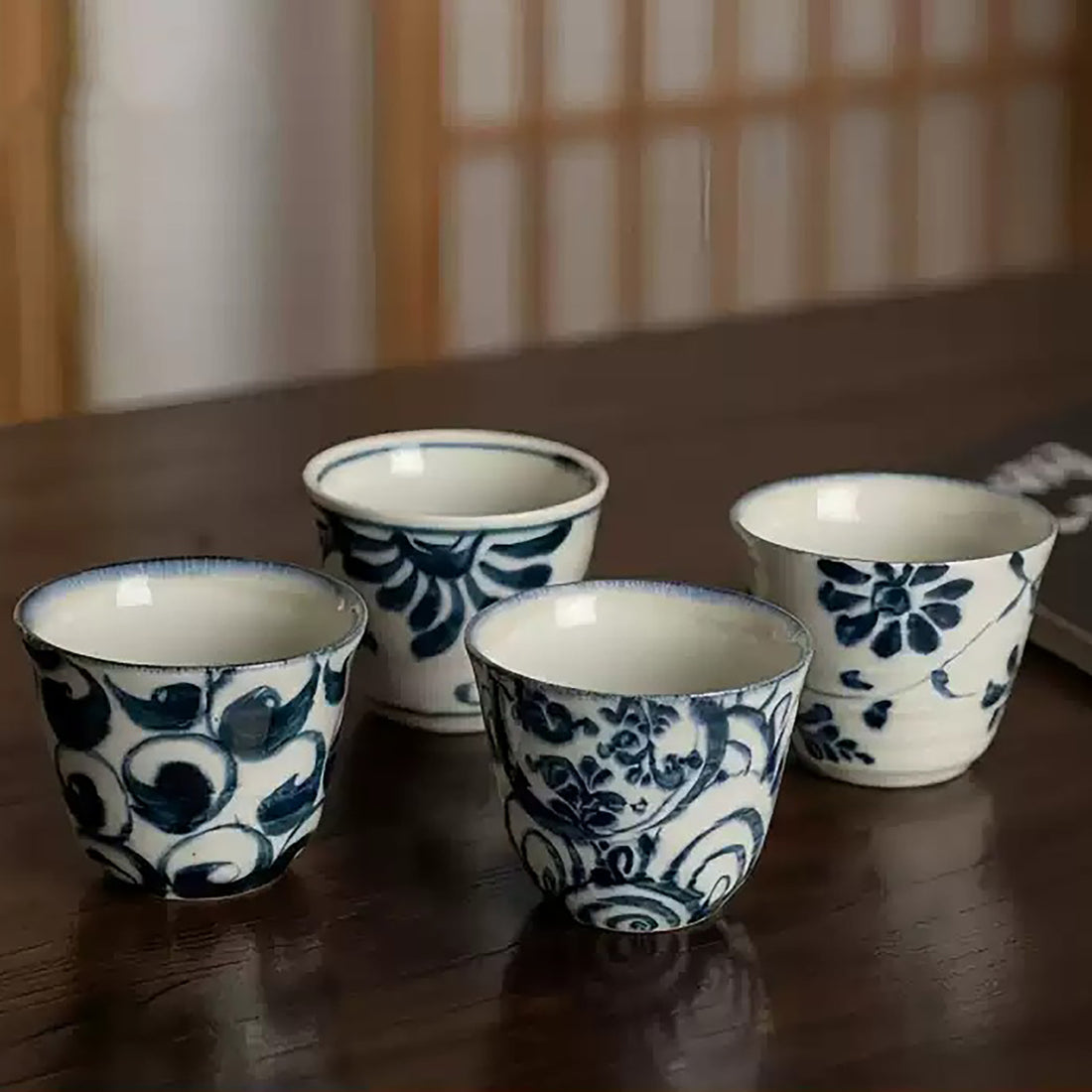 Soukichi-gama Teetasse, handbemaltes Arabeskenmuster