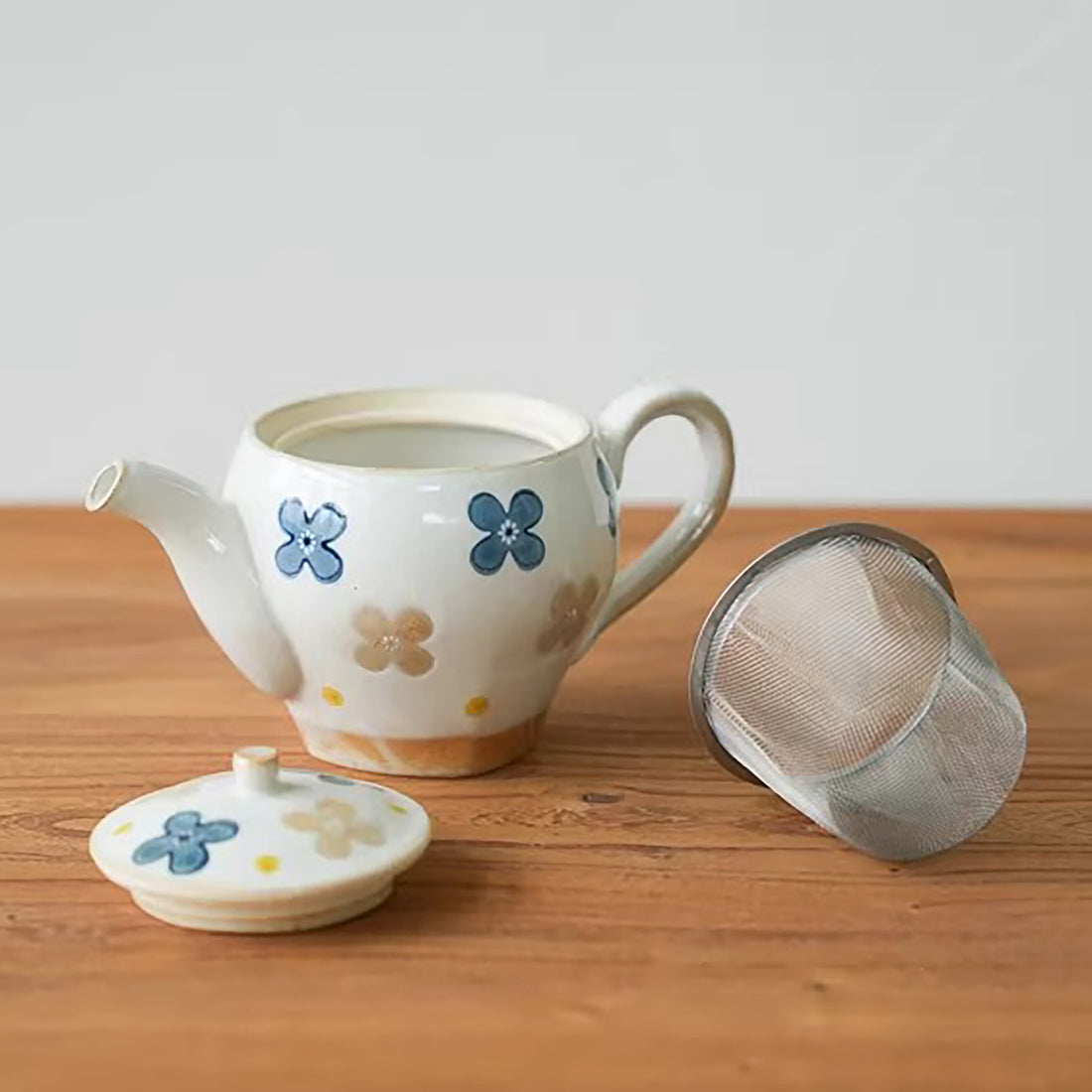 Théière artisanale Hasami-yaki motif fleur