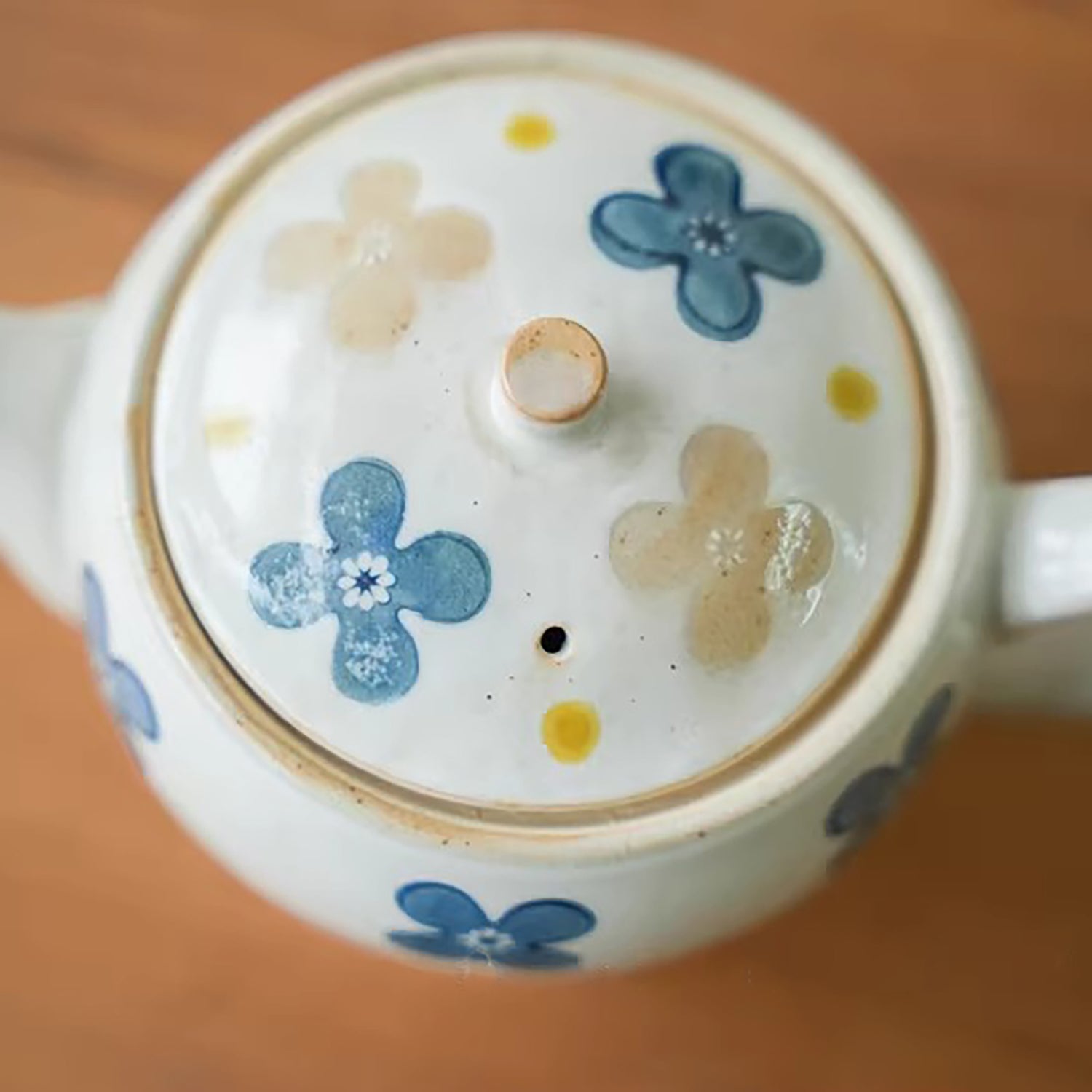 Théière artisanale Hasami-yaki motif fleur