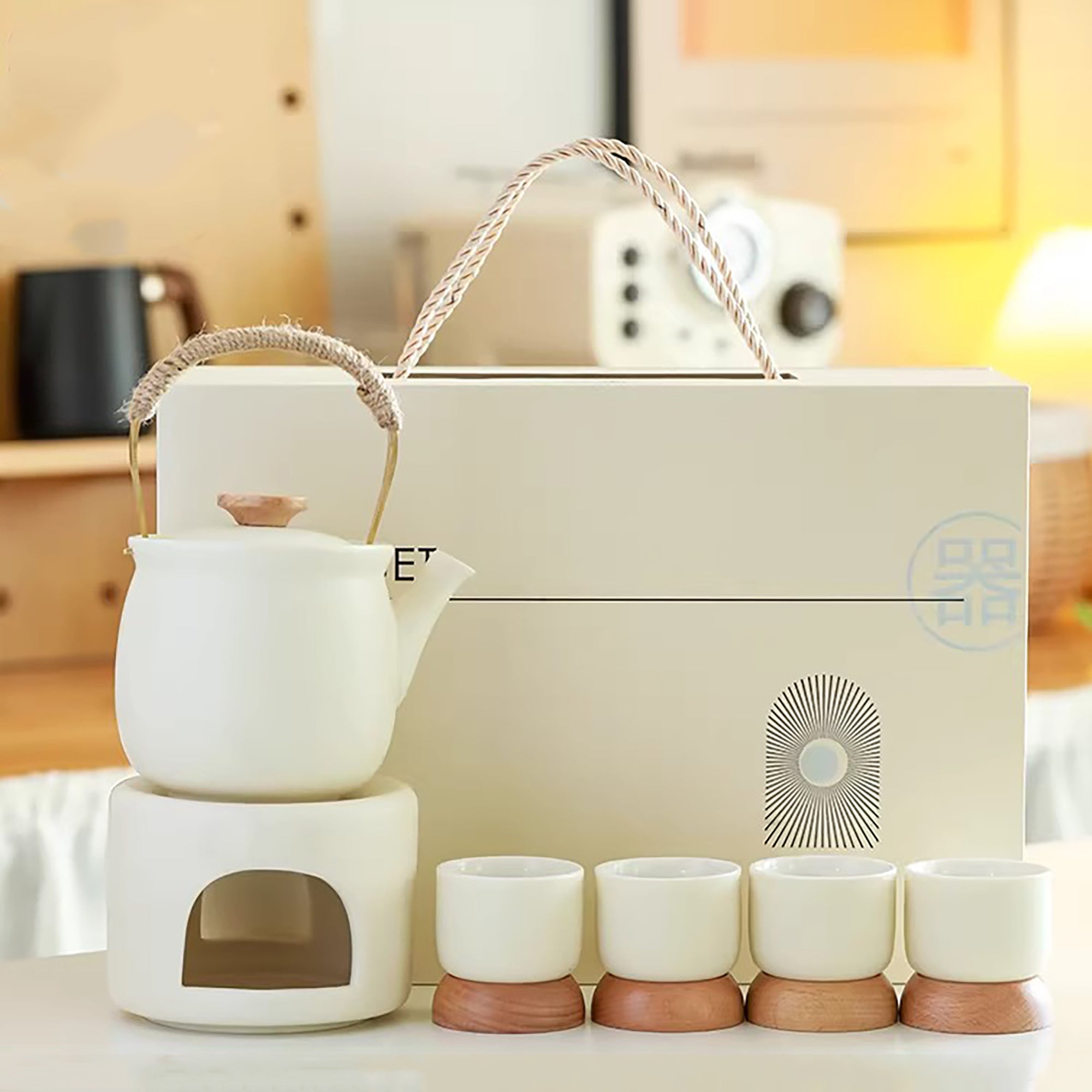 Tee-Stövchen aus Keramik mit cremefarbener Emaillierung