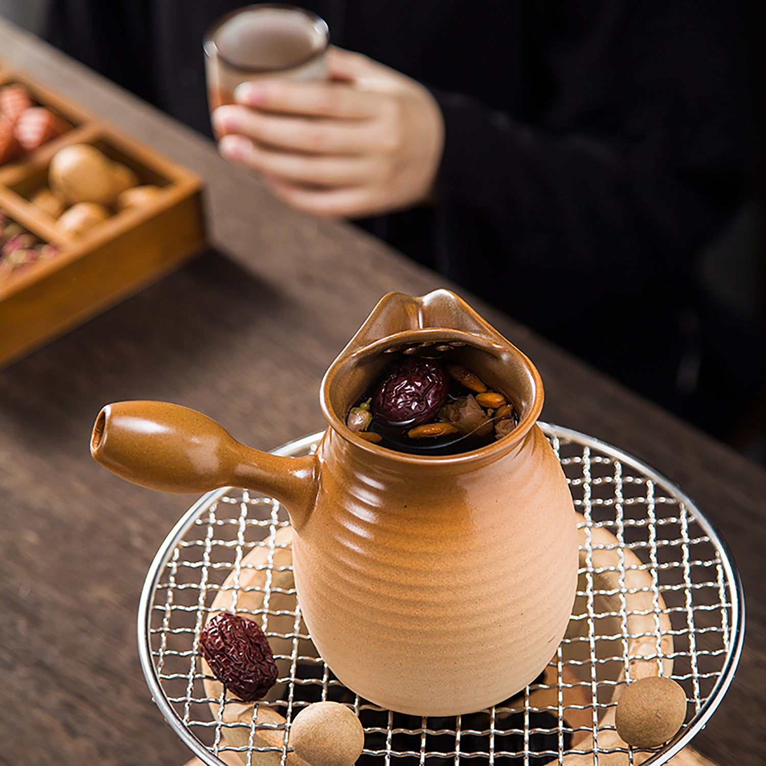 Réchaud à thé artisanal en terre cuite