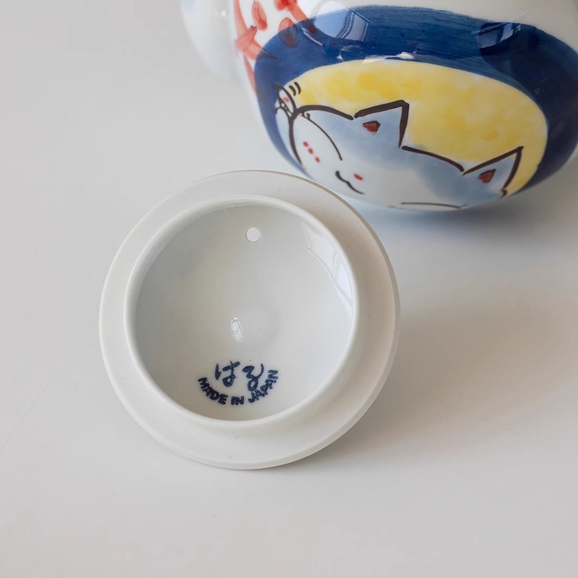 Service à thé en porcelaine Arita avec motif de chat mignon