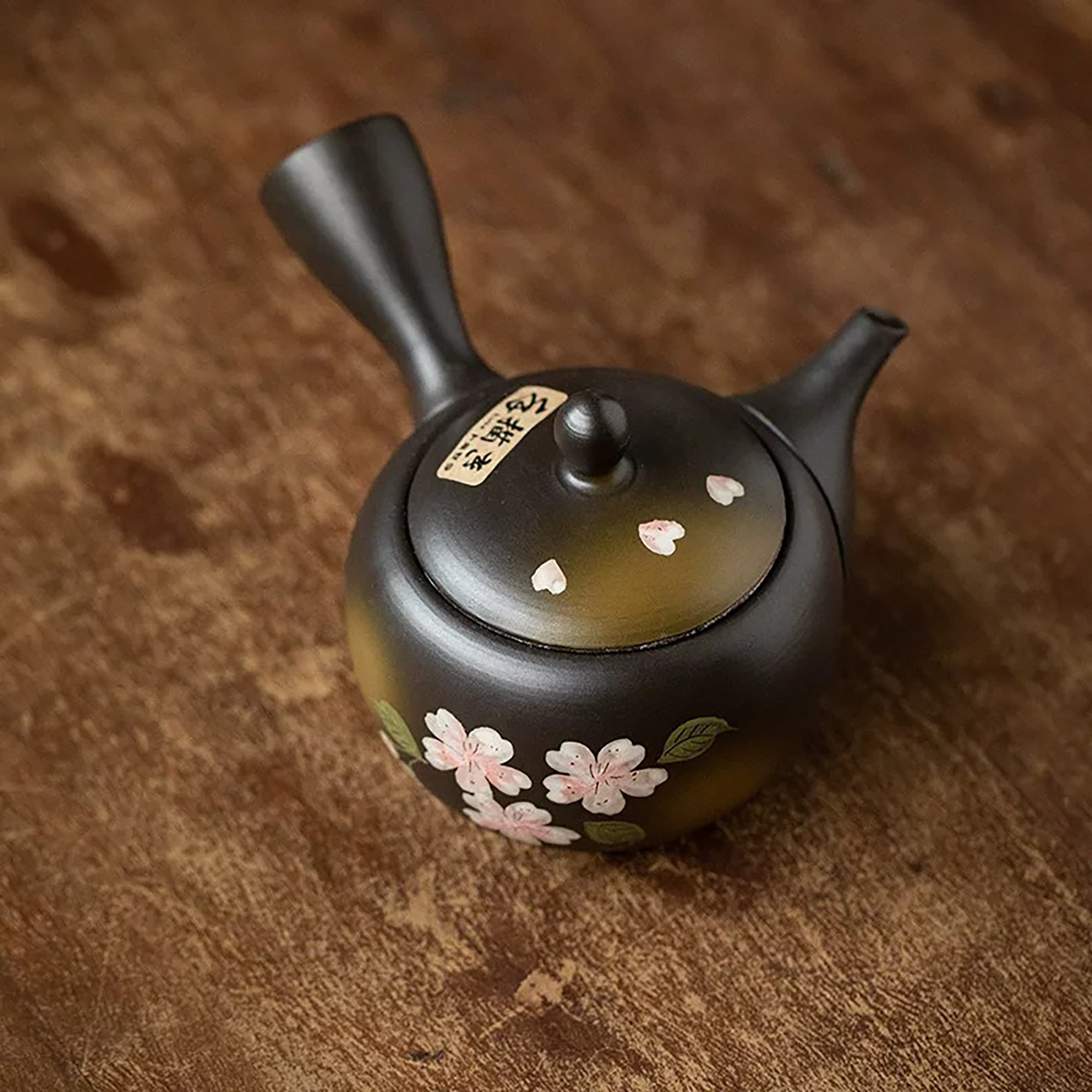 Théière kyusu latérale Tokoname-yaki décor sakura rose