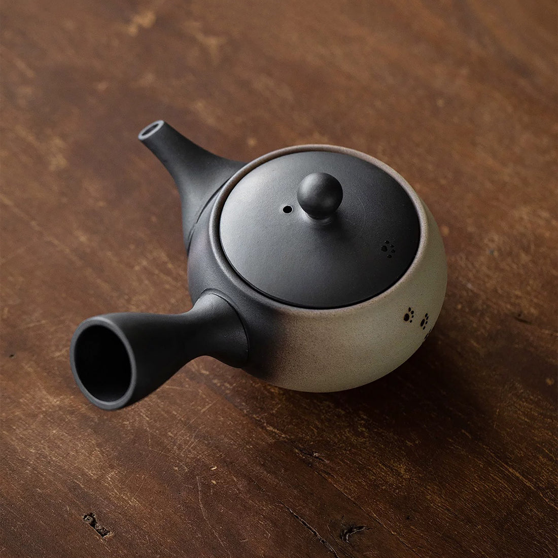 Théière kyusu latérale Tokoname-yaki motif chat noir
