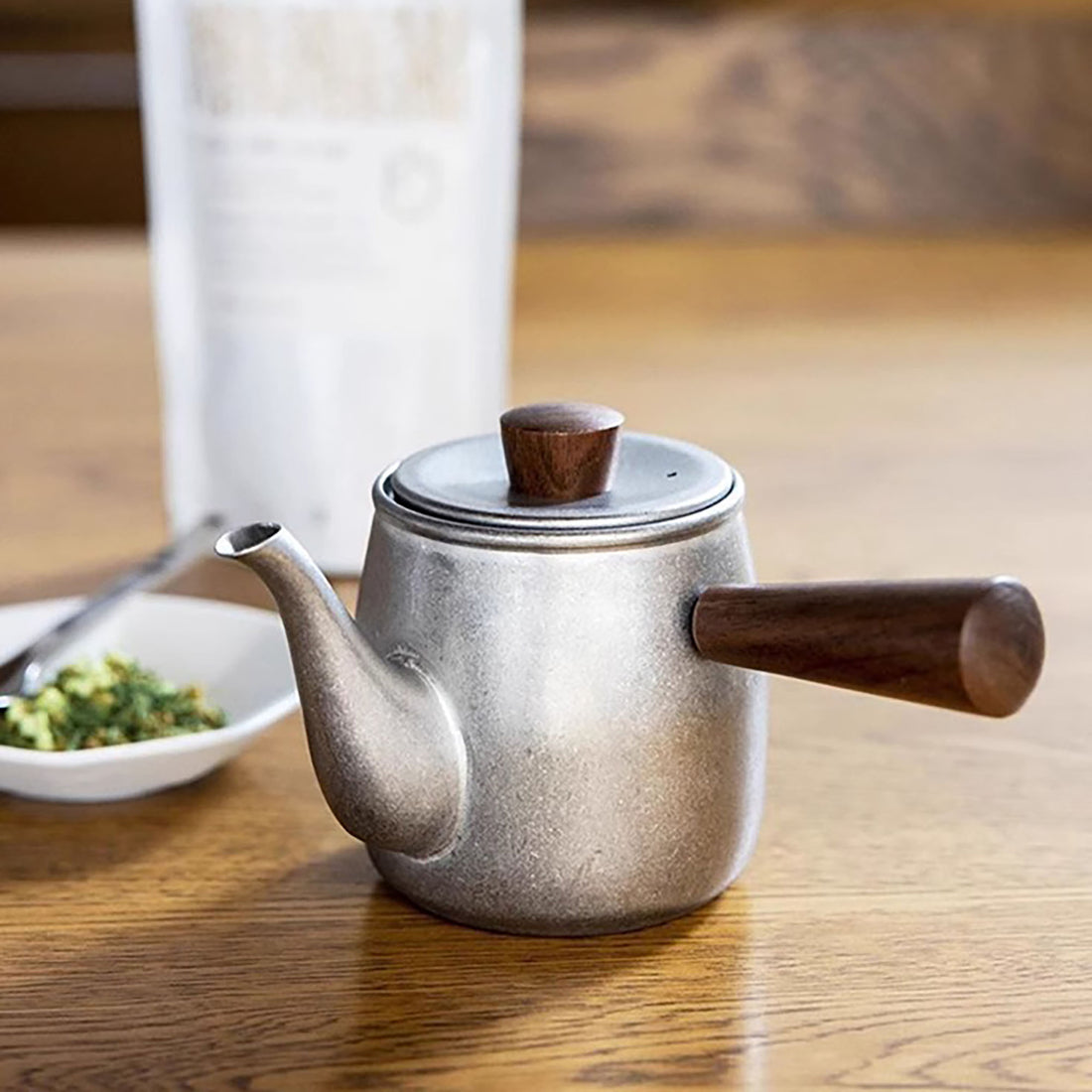 Théière japonaise en inox brossé avec Style rétro minimaliste