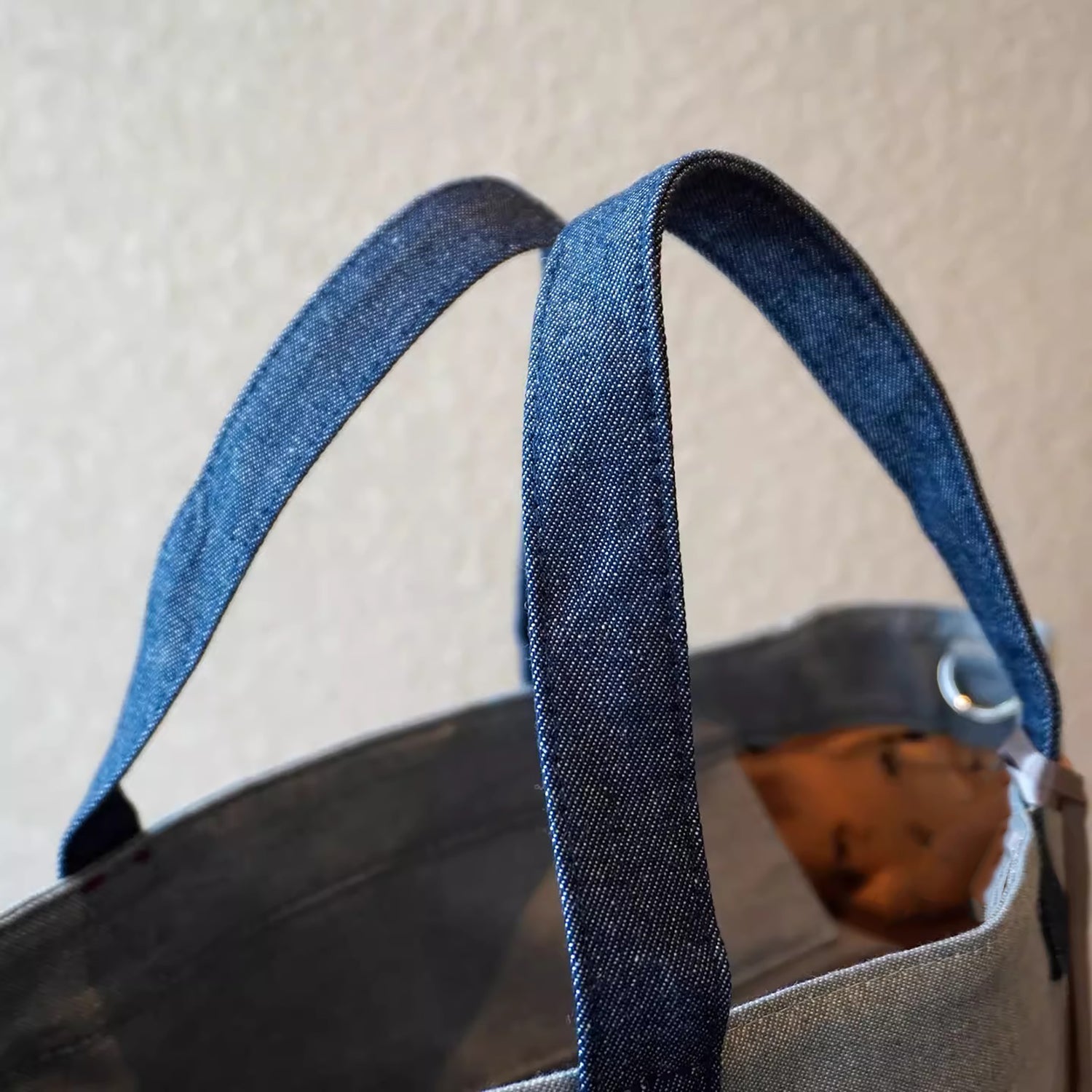 Sac cabas en toile brodée Kusuguru