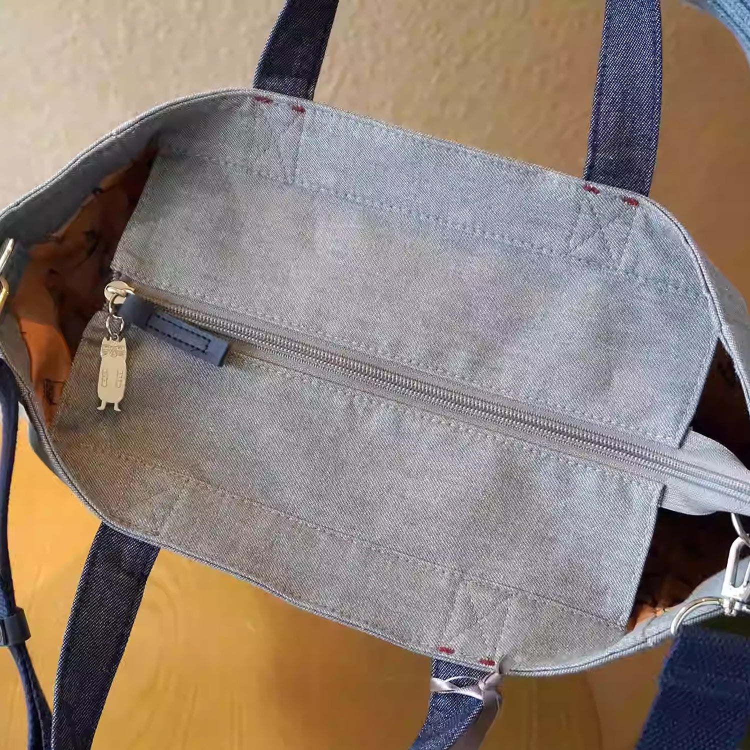 Sac cabas en toile brodée Kusuguru