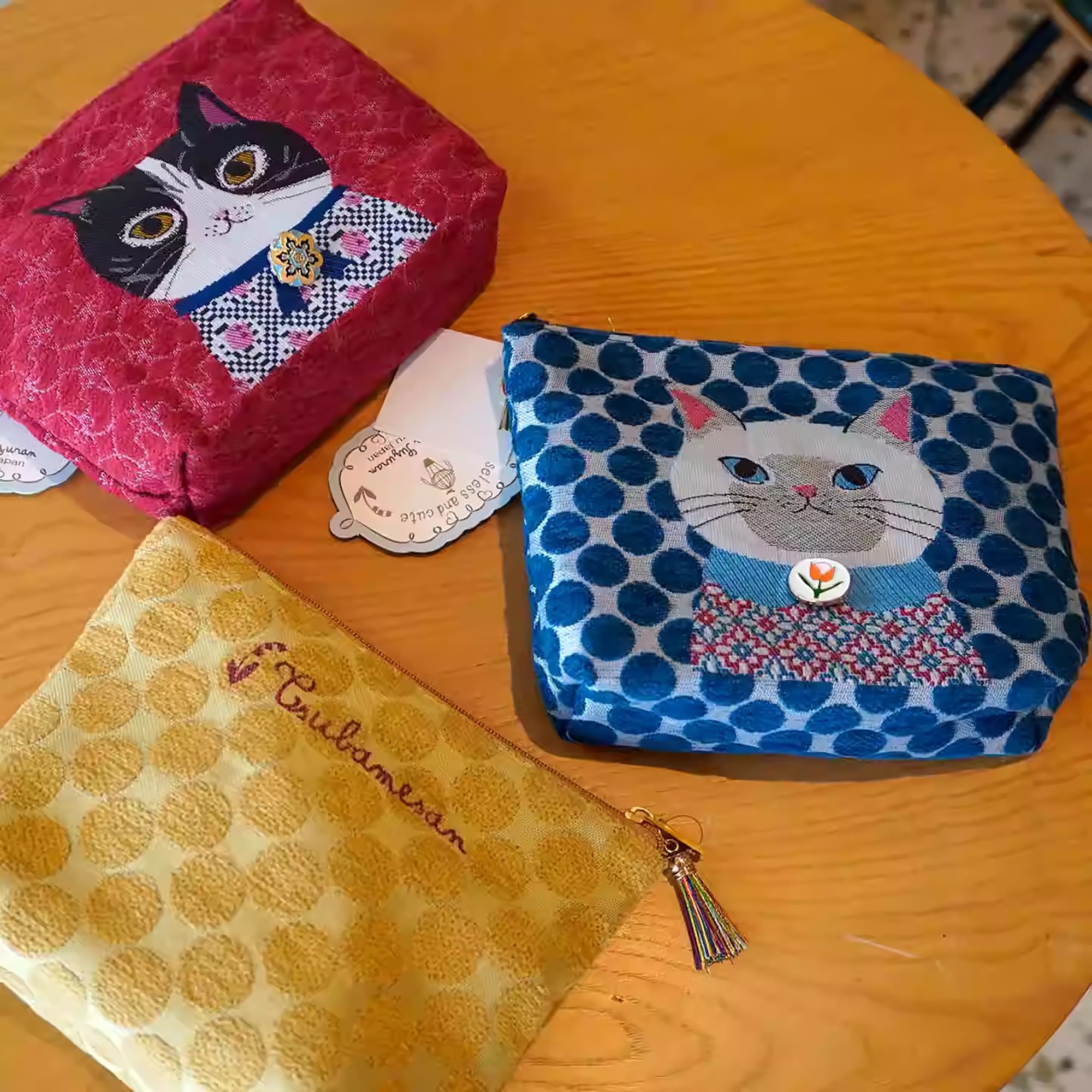Pochette en tissu chenille Kusuguru motif chat mignon