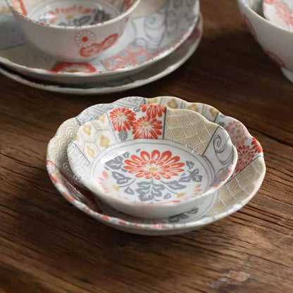 Vaisselle Minoyaki motif chrysanthème et vagues porte-bonheur