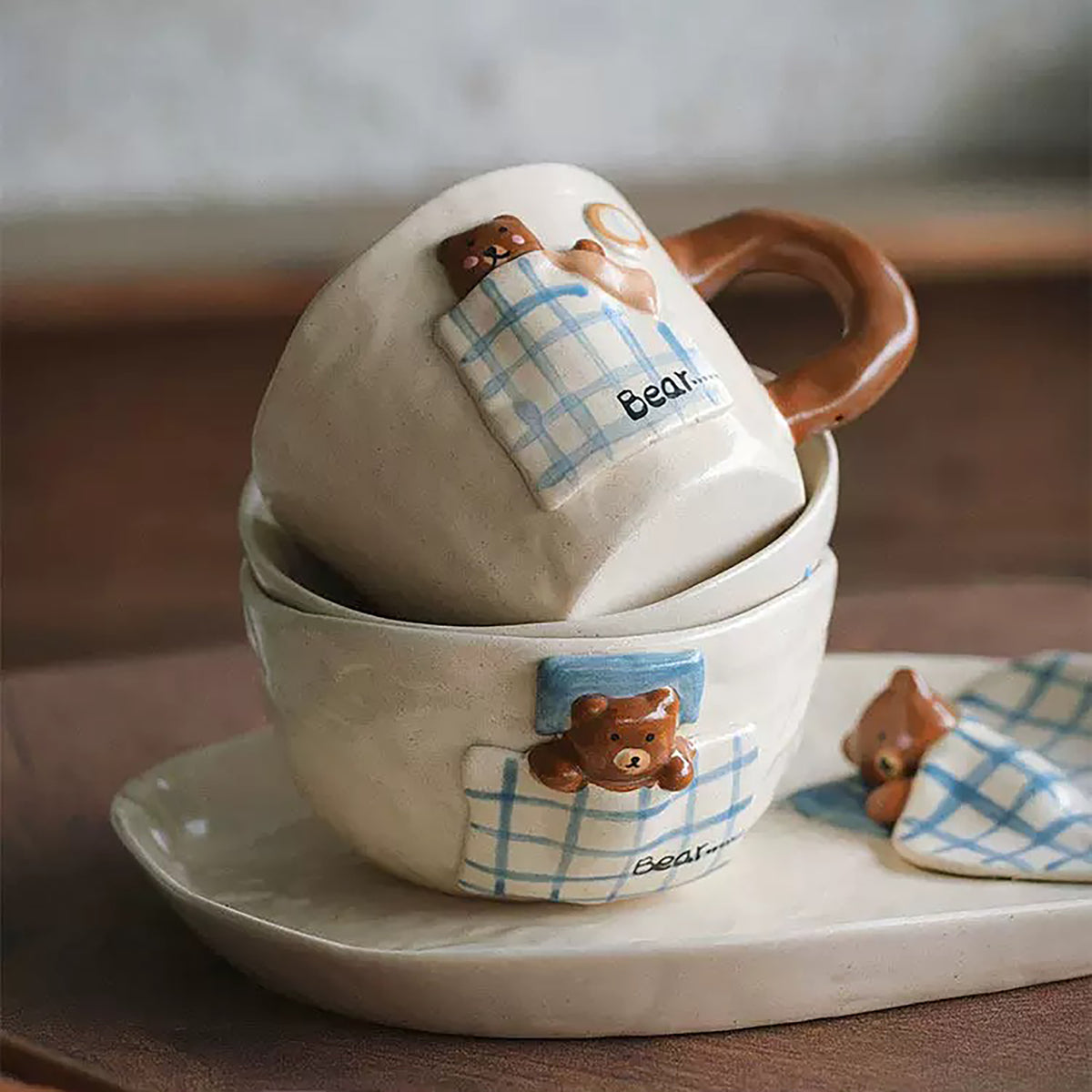 Vaisselle de petit déjeuner artisanale en céramique à motif ourson