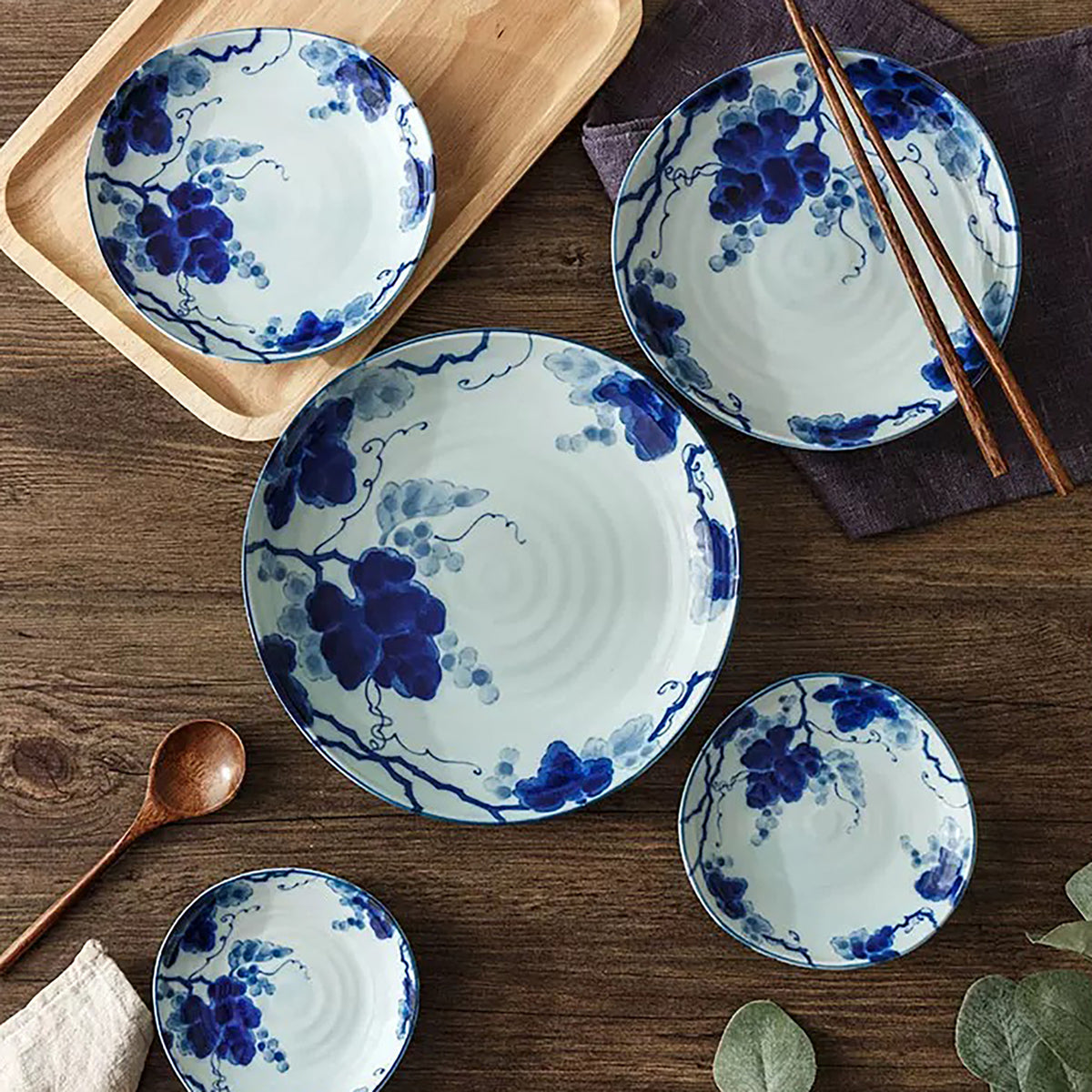 Vaisselle Minoyaki à motif bleu indigo “Kasuri”