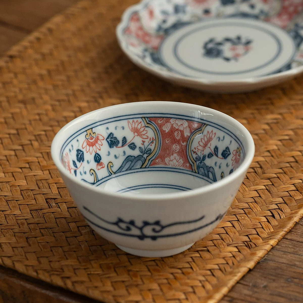 Vaisselle Mino-yaki à motifs de pivoines traditionnelles