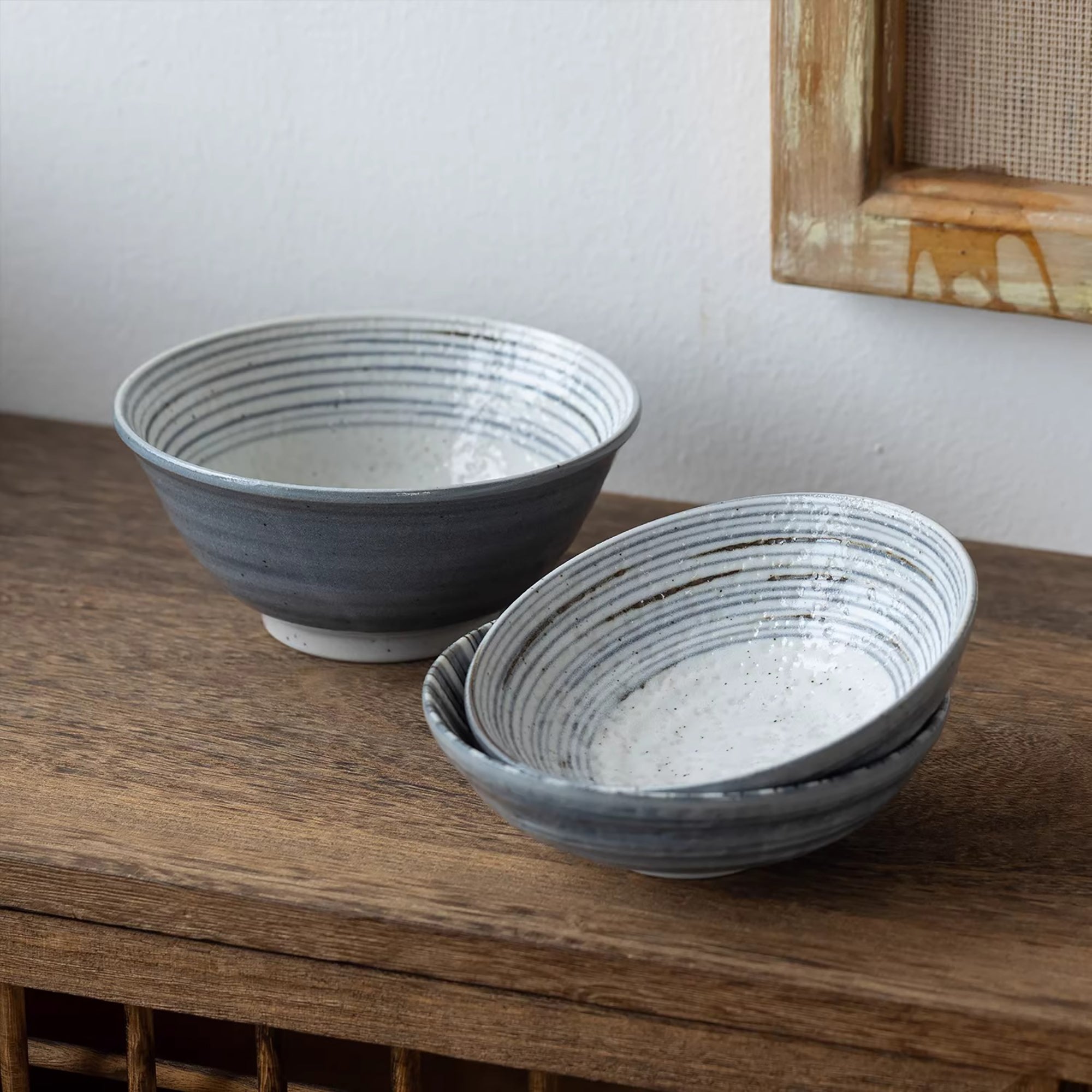 Vaisselle Minoyaki en grès décor tokusa peint à la main