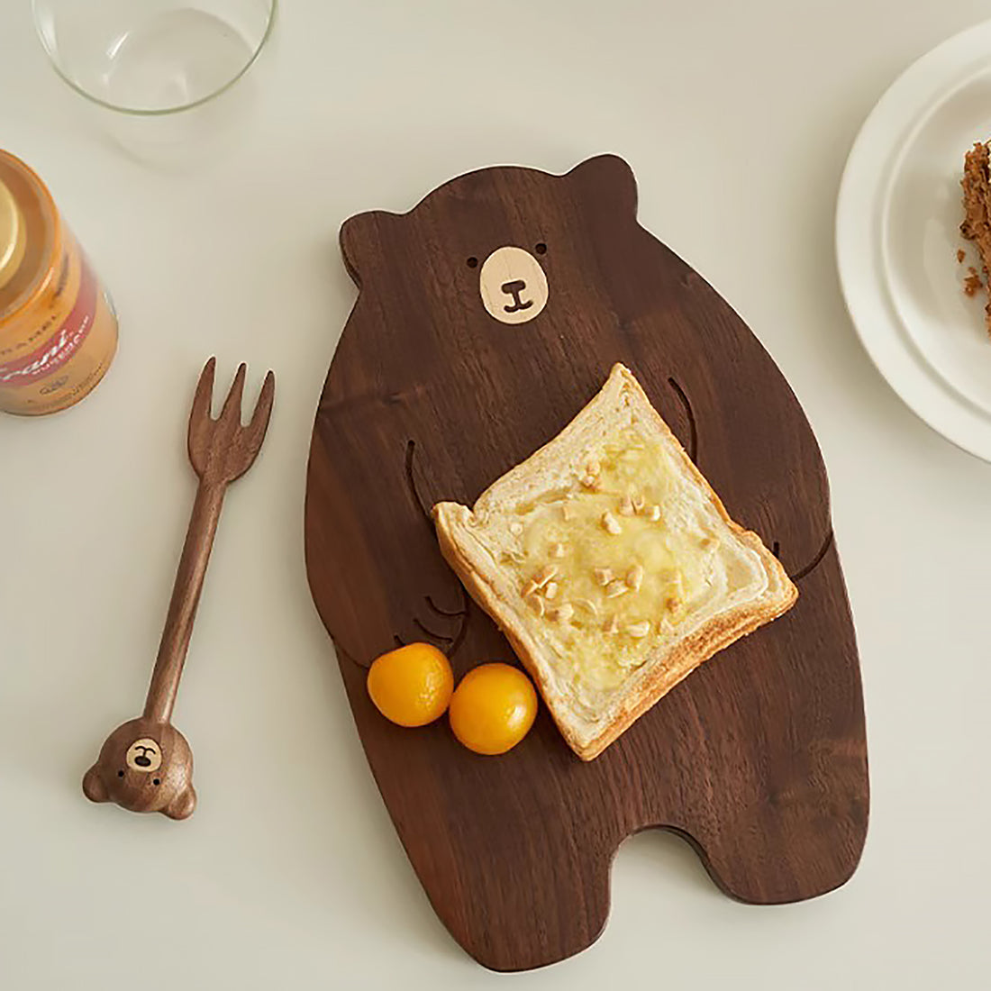 Planche à découper en noyer faite à la main