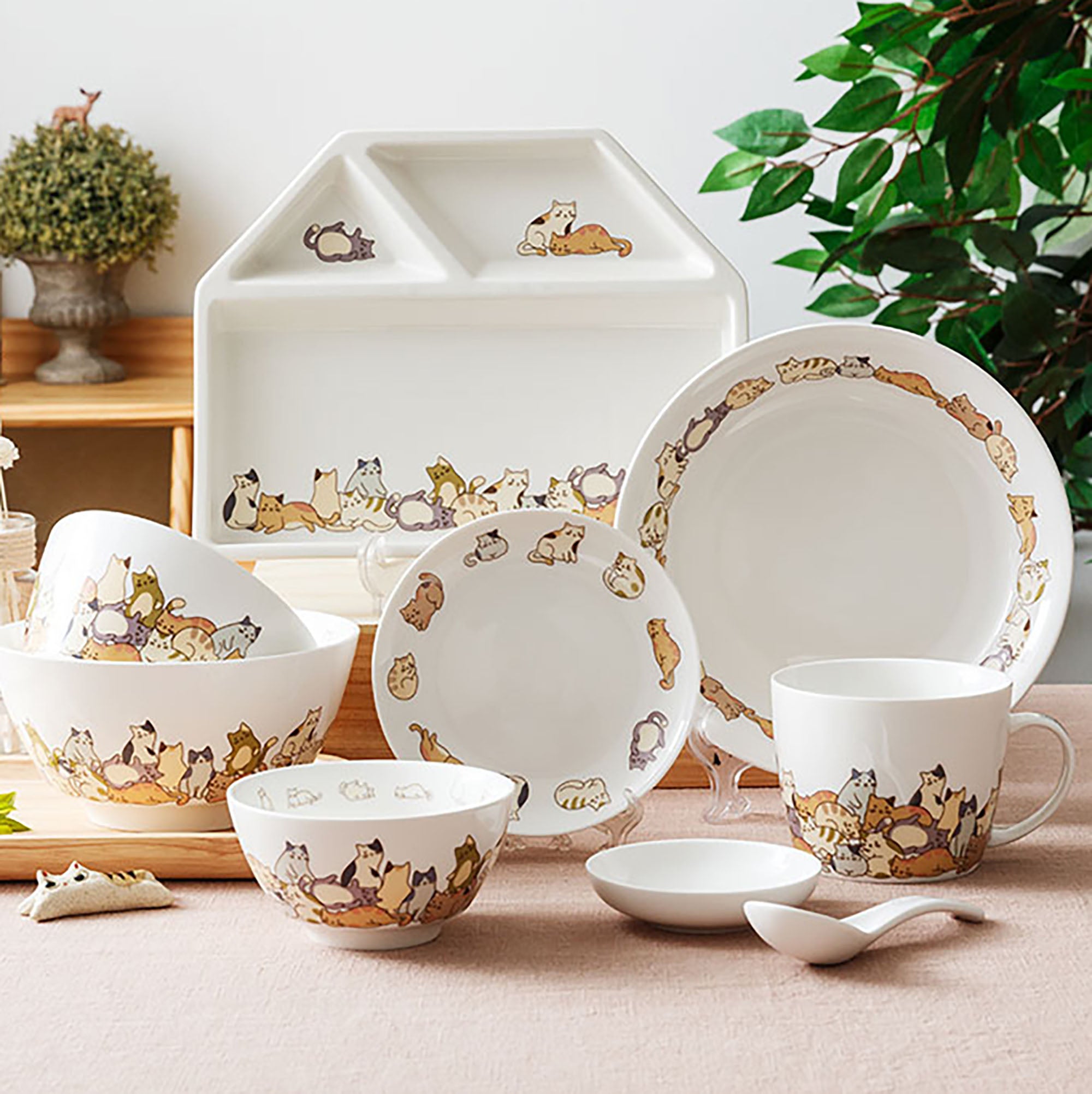 VAISSELLE avec motif de CHAT pourENFANT