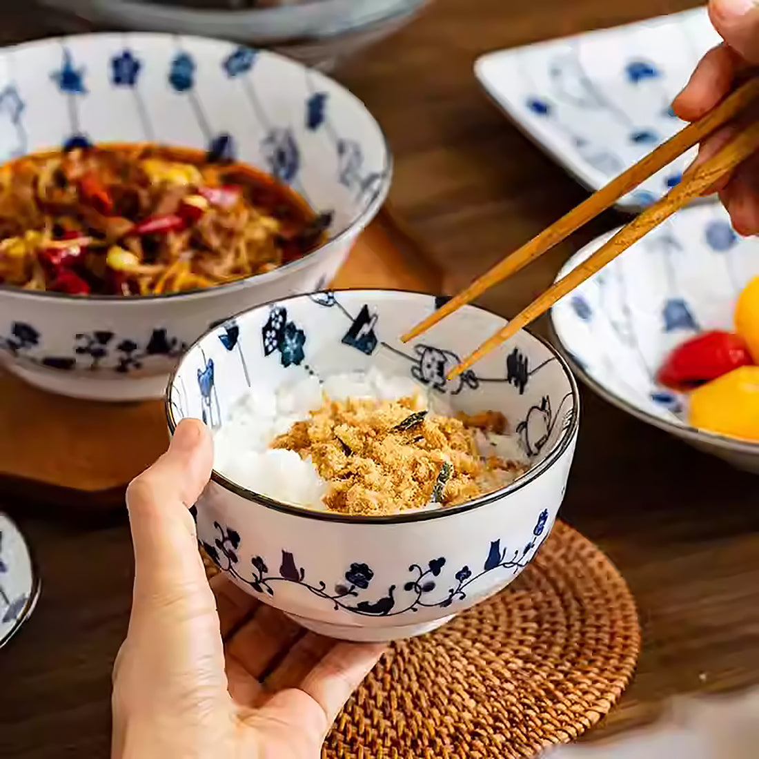 Service de vaisselle Minoyaki avec bonheur en guirlande