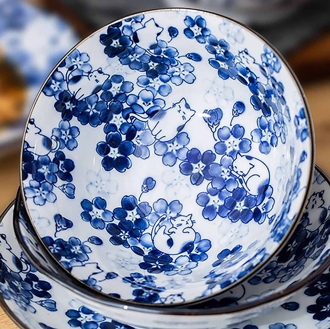 Service de vaisselle Minoyaki avec motifs chats et fleurs