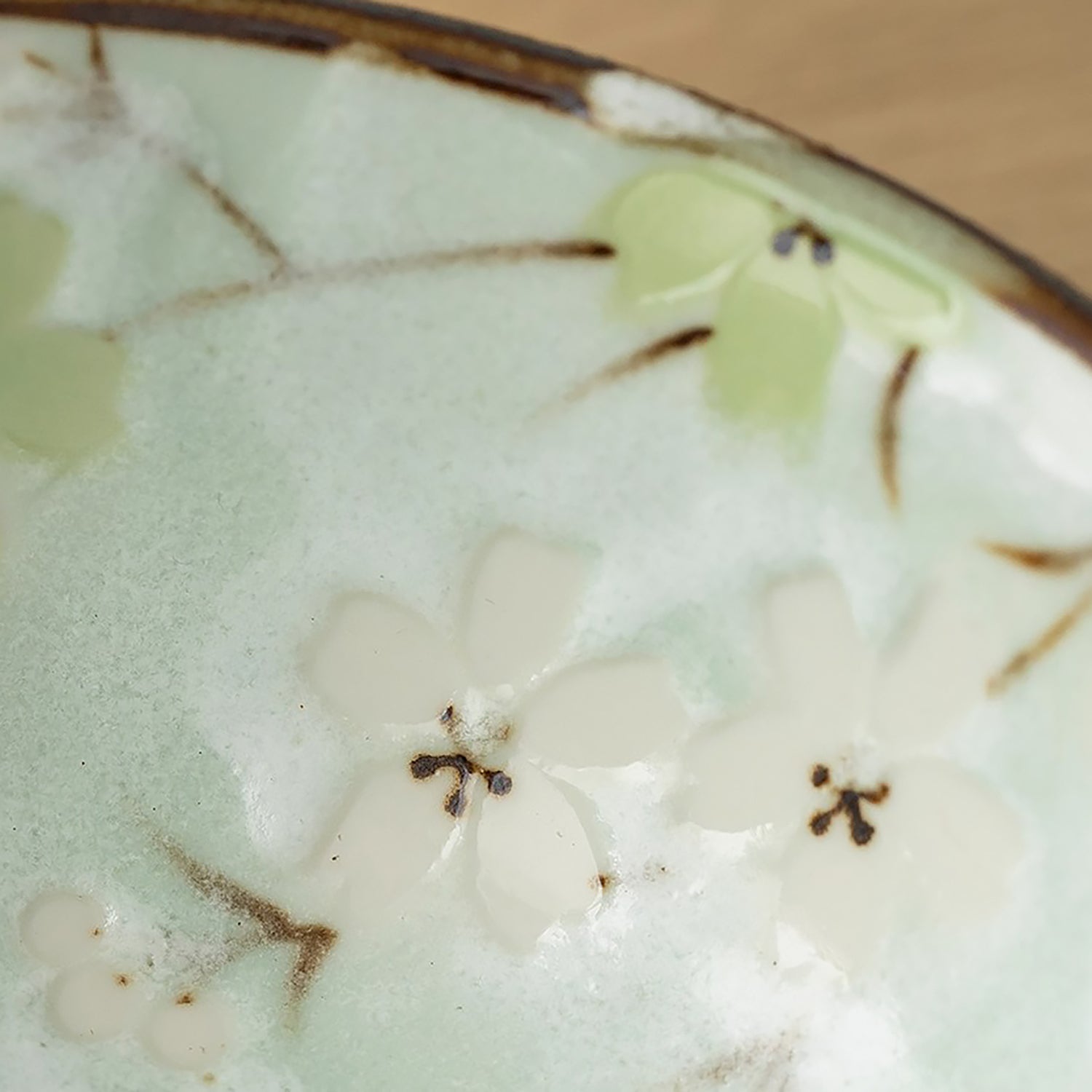 Vaisselle en céramique Minoyaki en Série Sakura d’automne