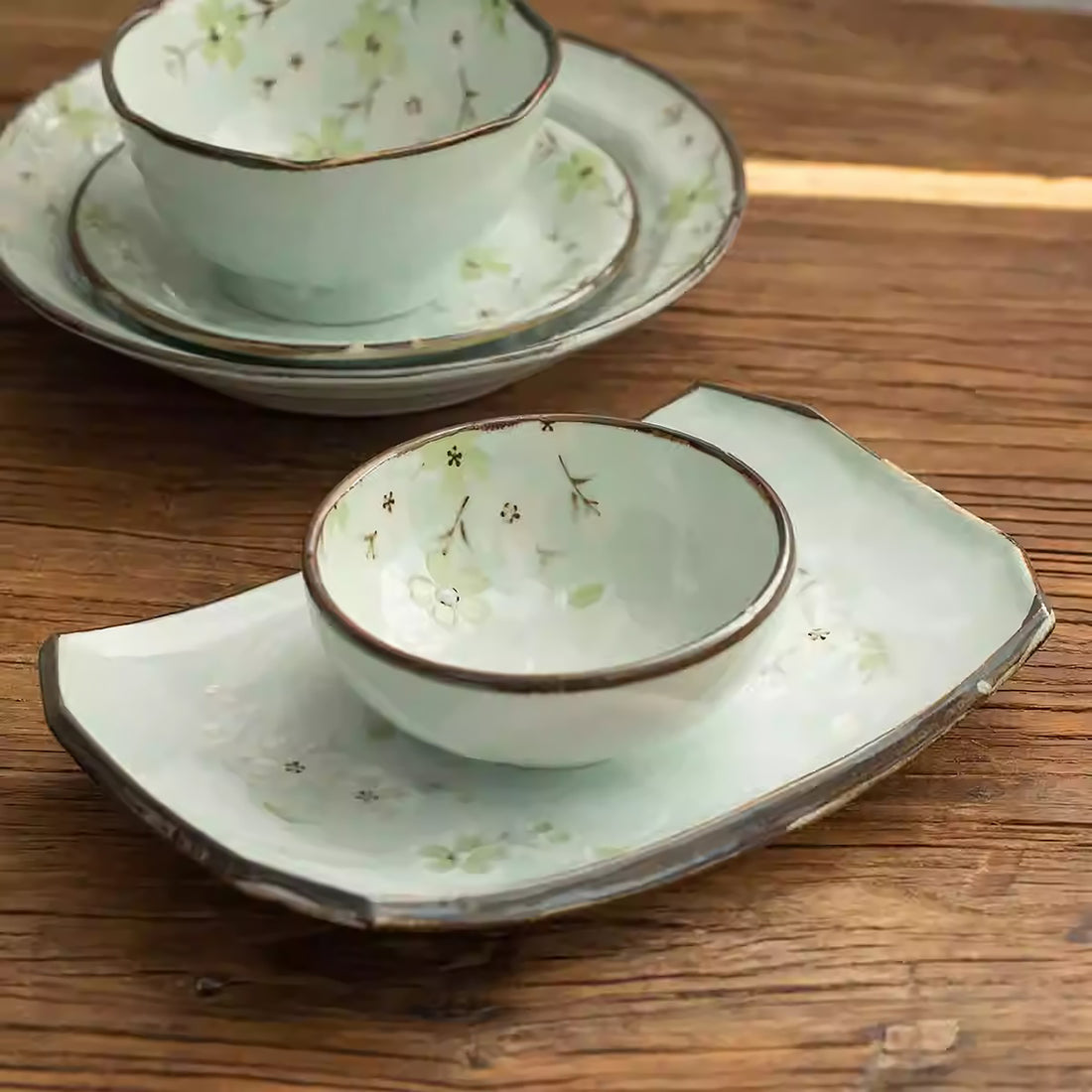 Vaisselle en céramique Minoyaki en Série Sakura d’automne