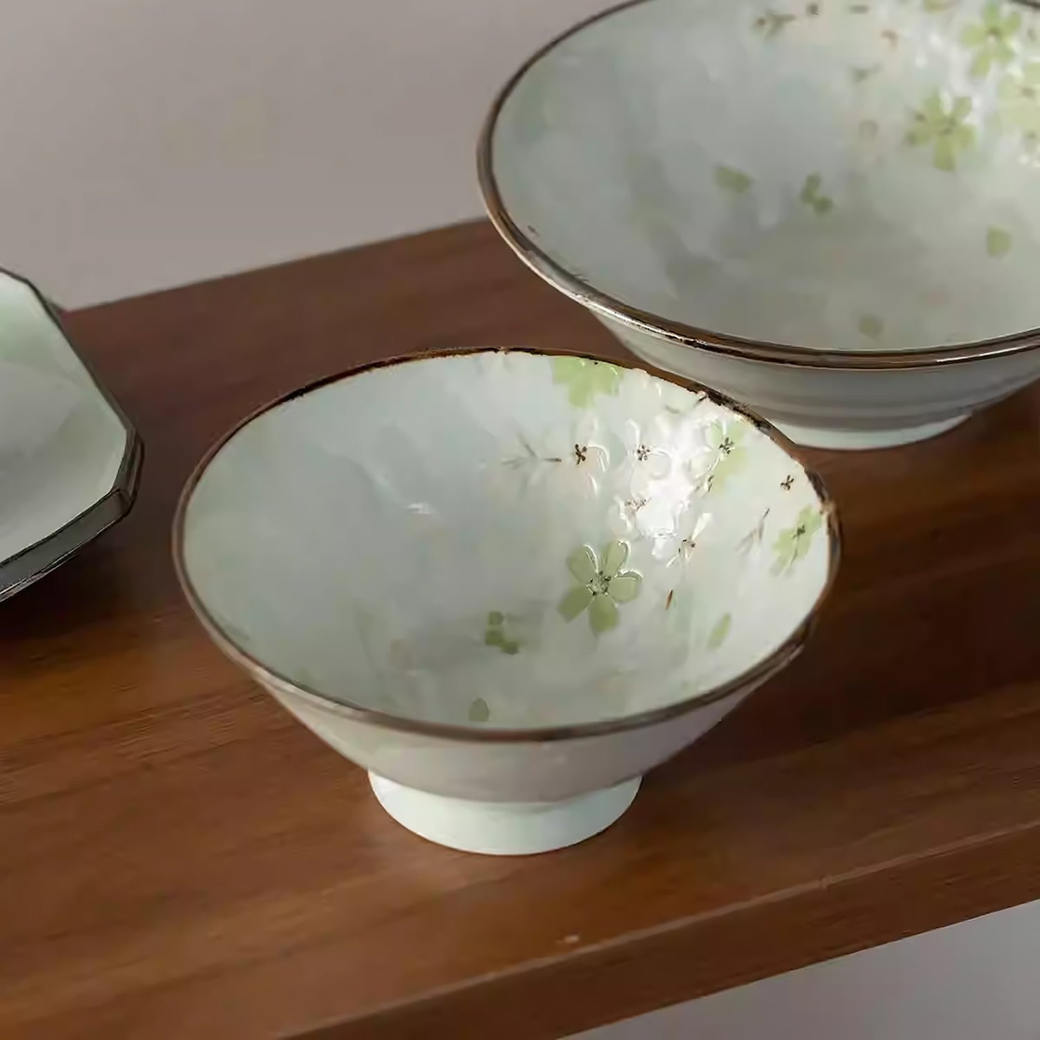 Vaisselle en céramique Minoyaki en Série Sakura d’automne