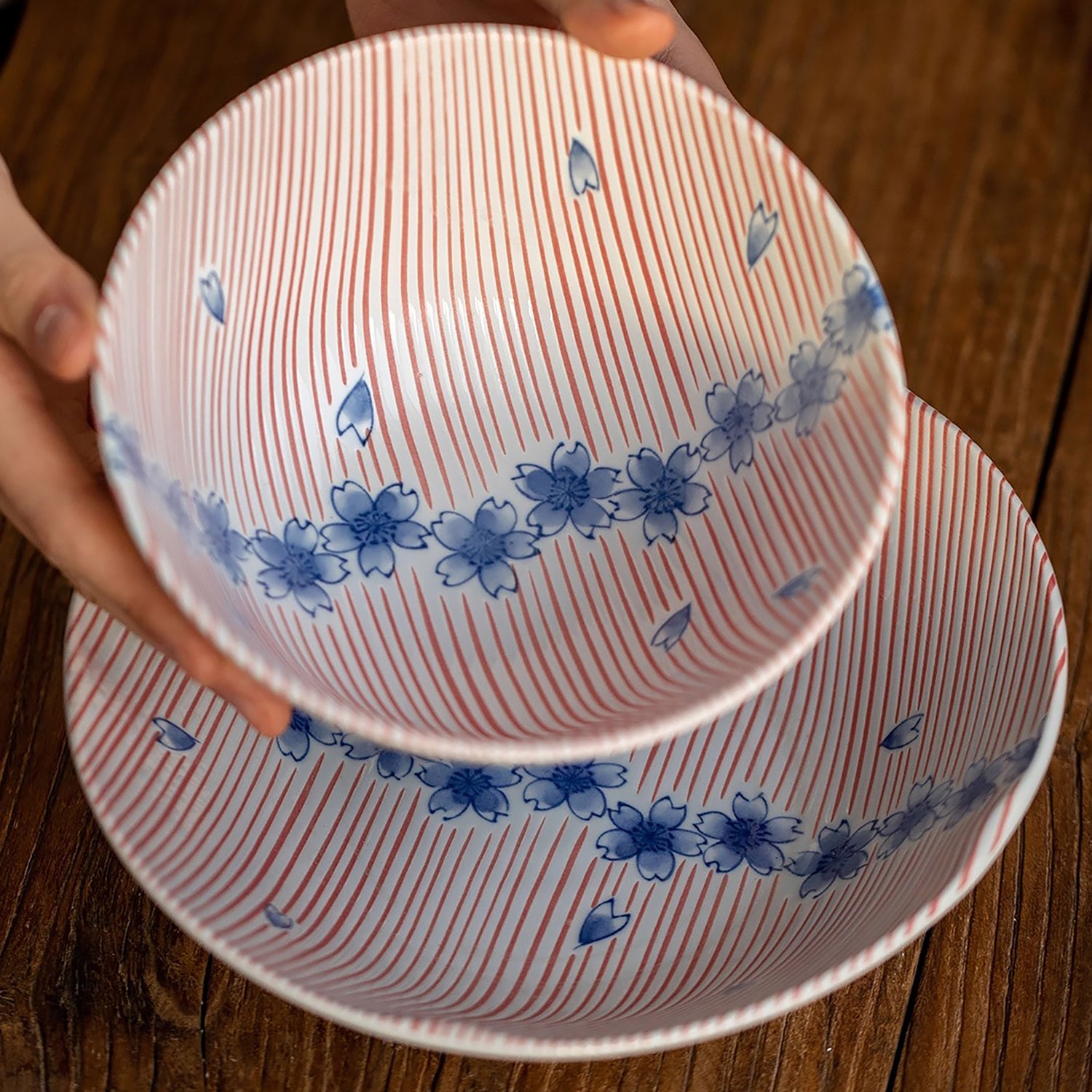 Vaisselle japonaise Mino-yaki motif sakura bleue