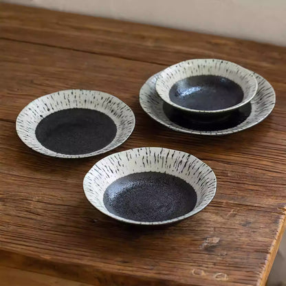 Assiette en céramique Mino avec motif togusa