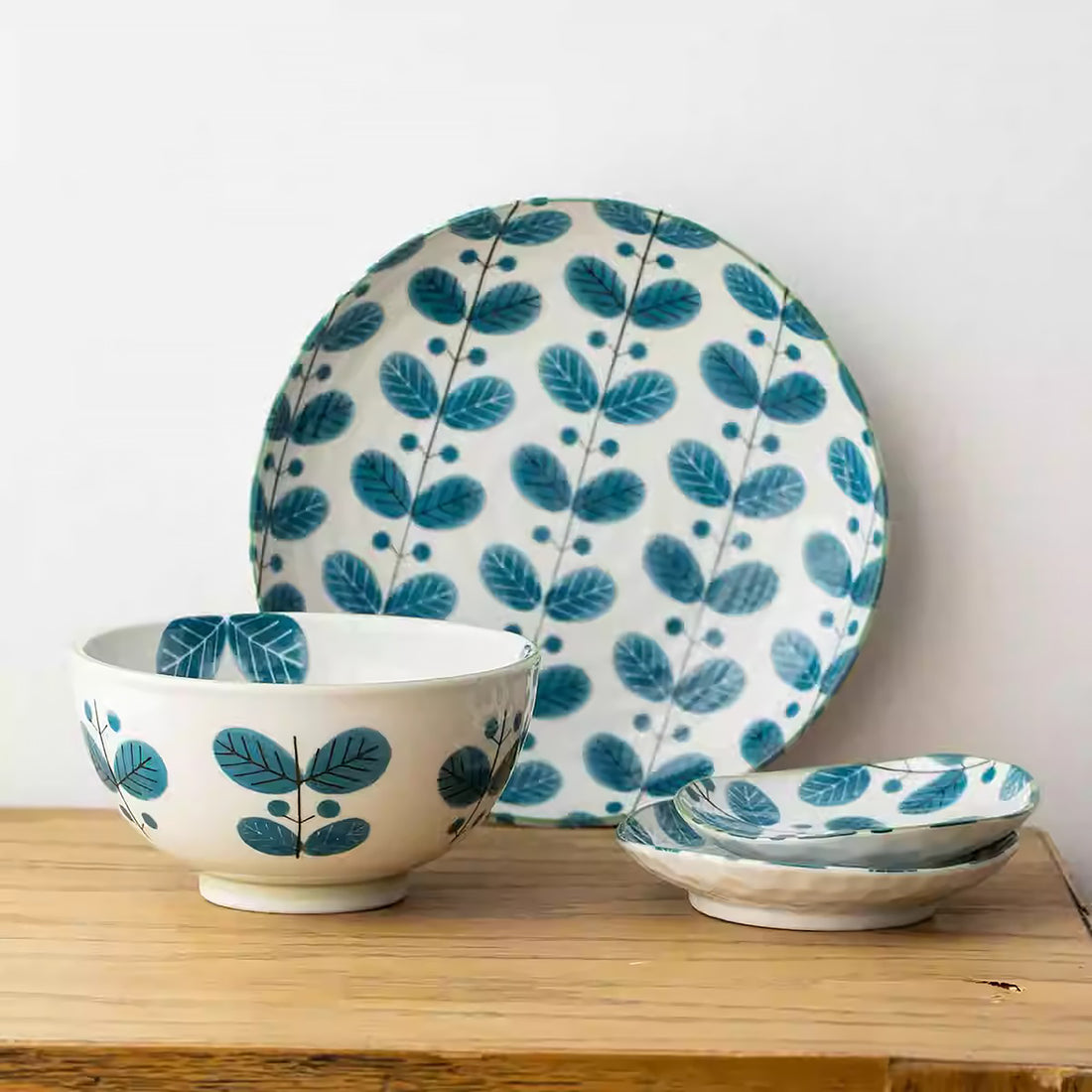 Vaisselle Mino-yaki avec motif feuillage “Forest”
