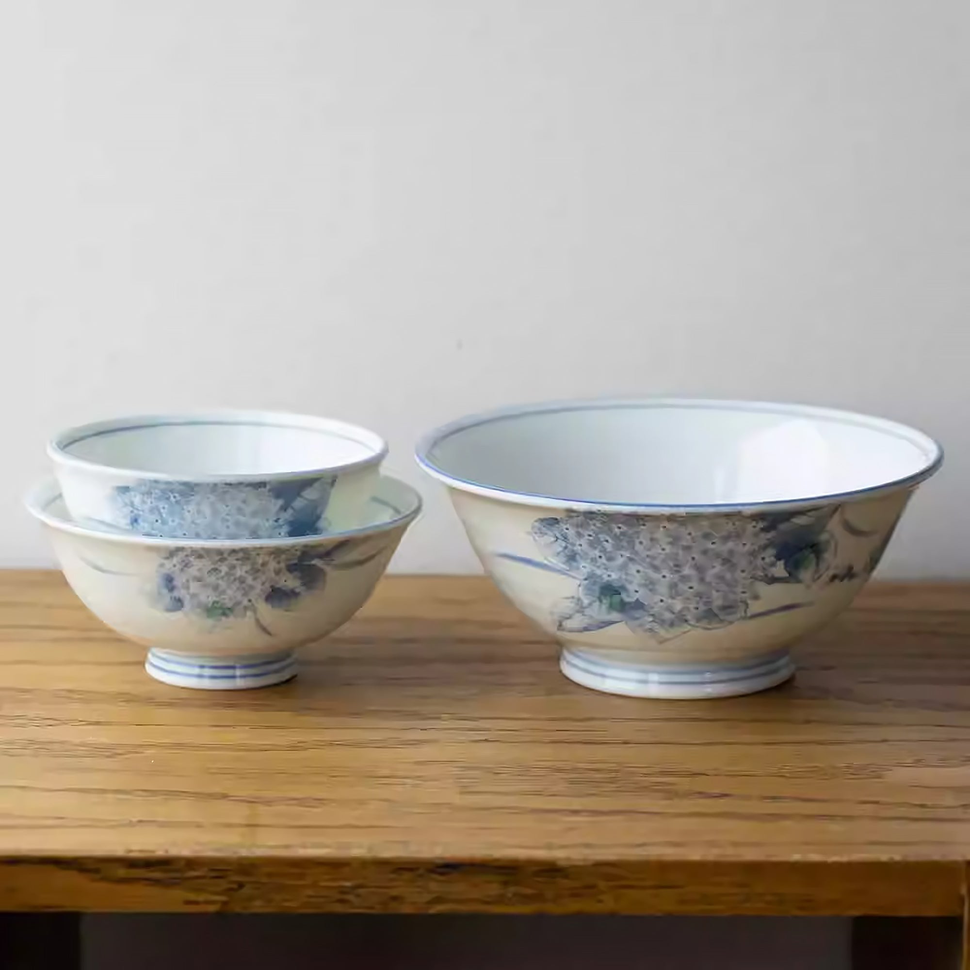 Vaisselle en porcelaine Minoyaki avec Motif hortensia