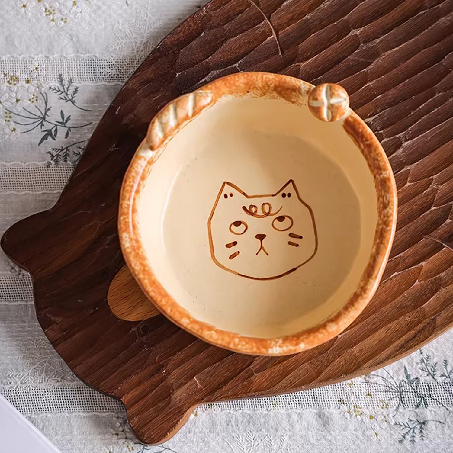 Assiettes et bols artisanaux
