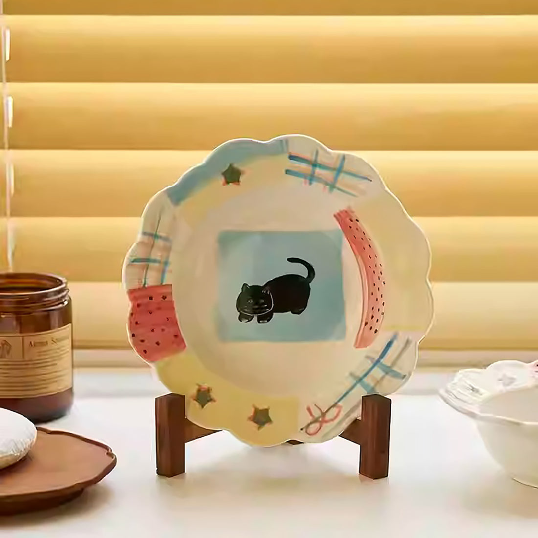Vaiselle en céramique chat illustré bord festonné