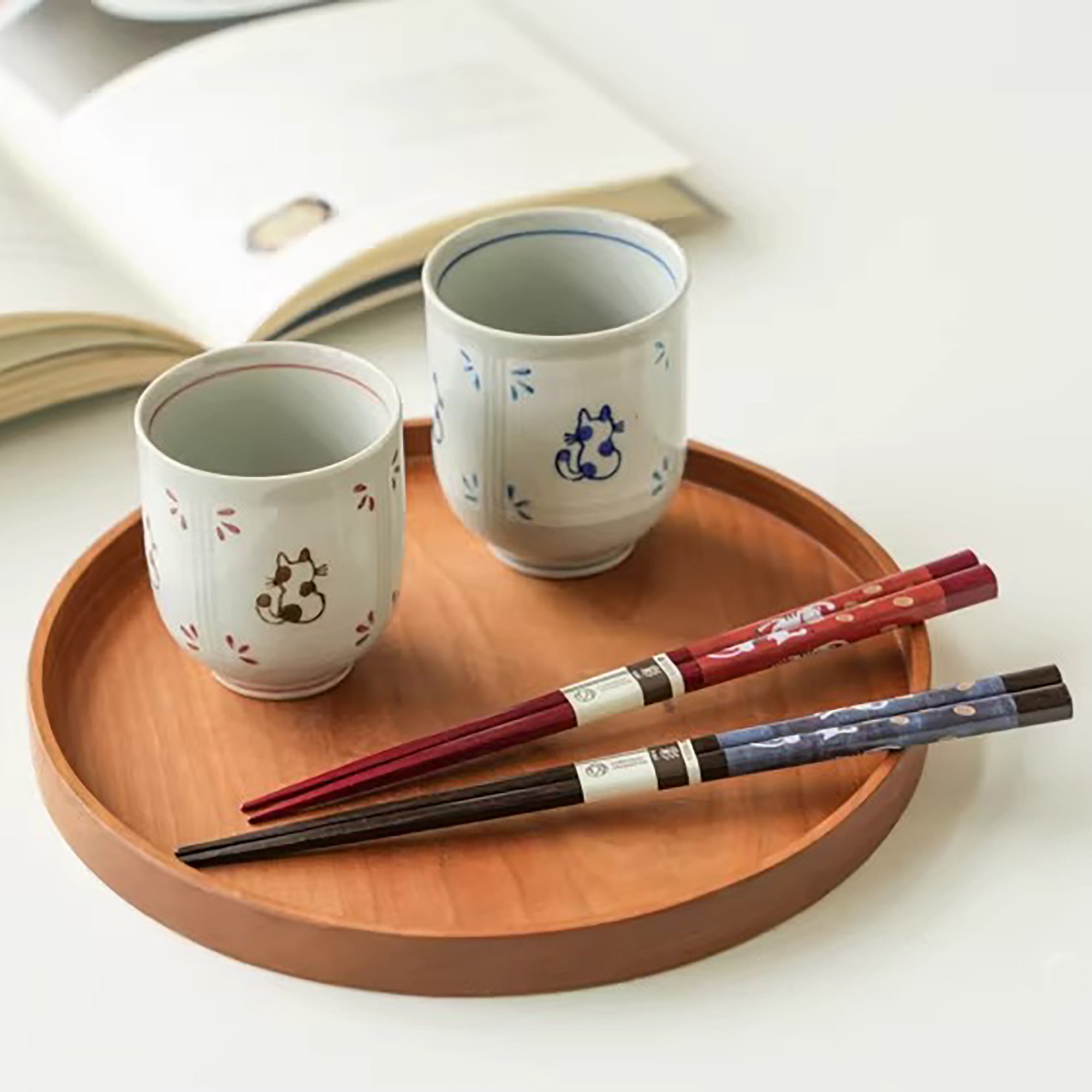 Tasse yunomi  Seto-yaki motif chat dos 