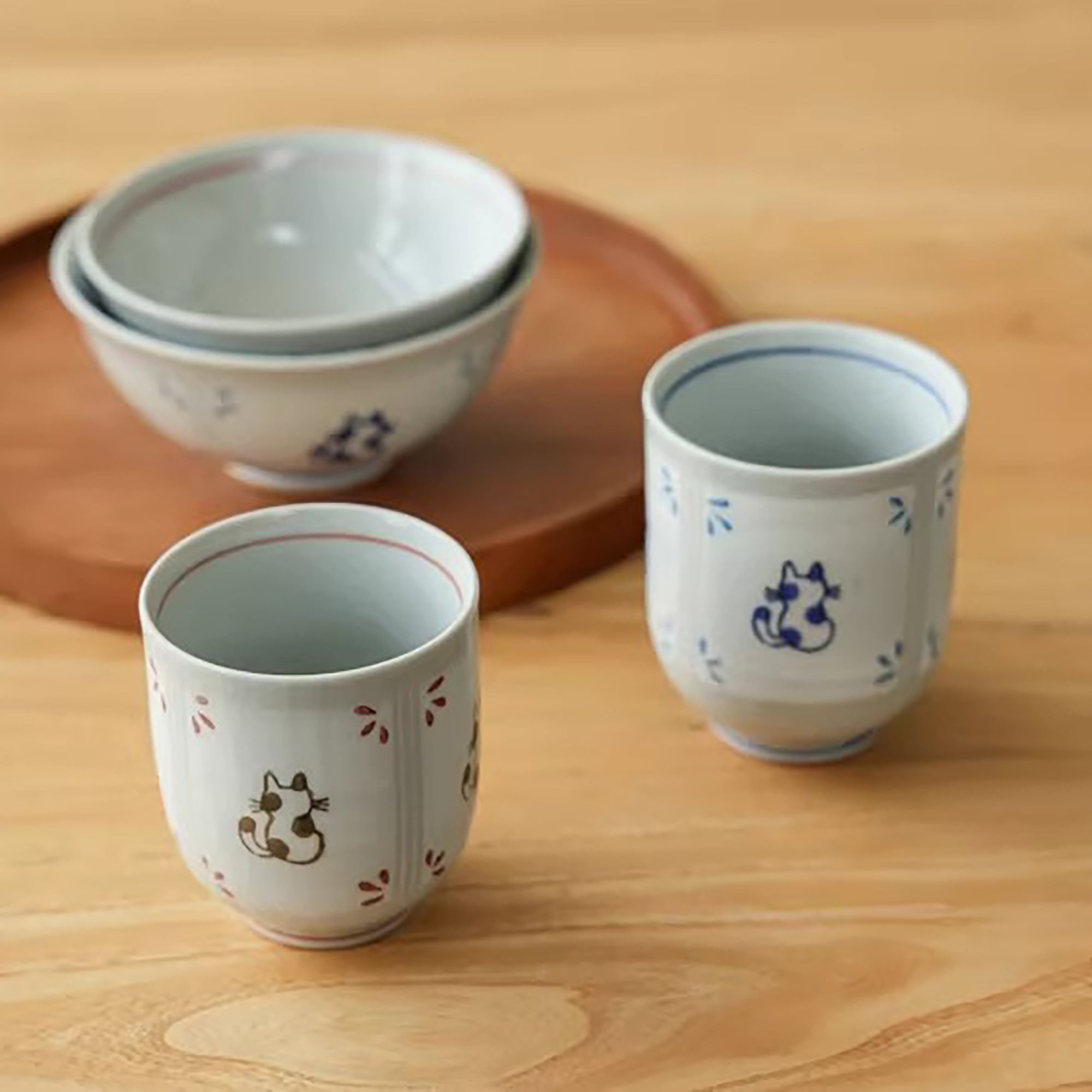 Tasse yunomi  Seto-yaki motif chat dos 