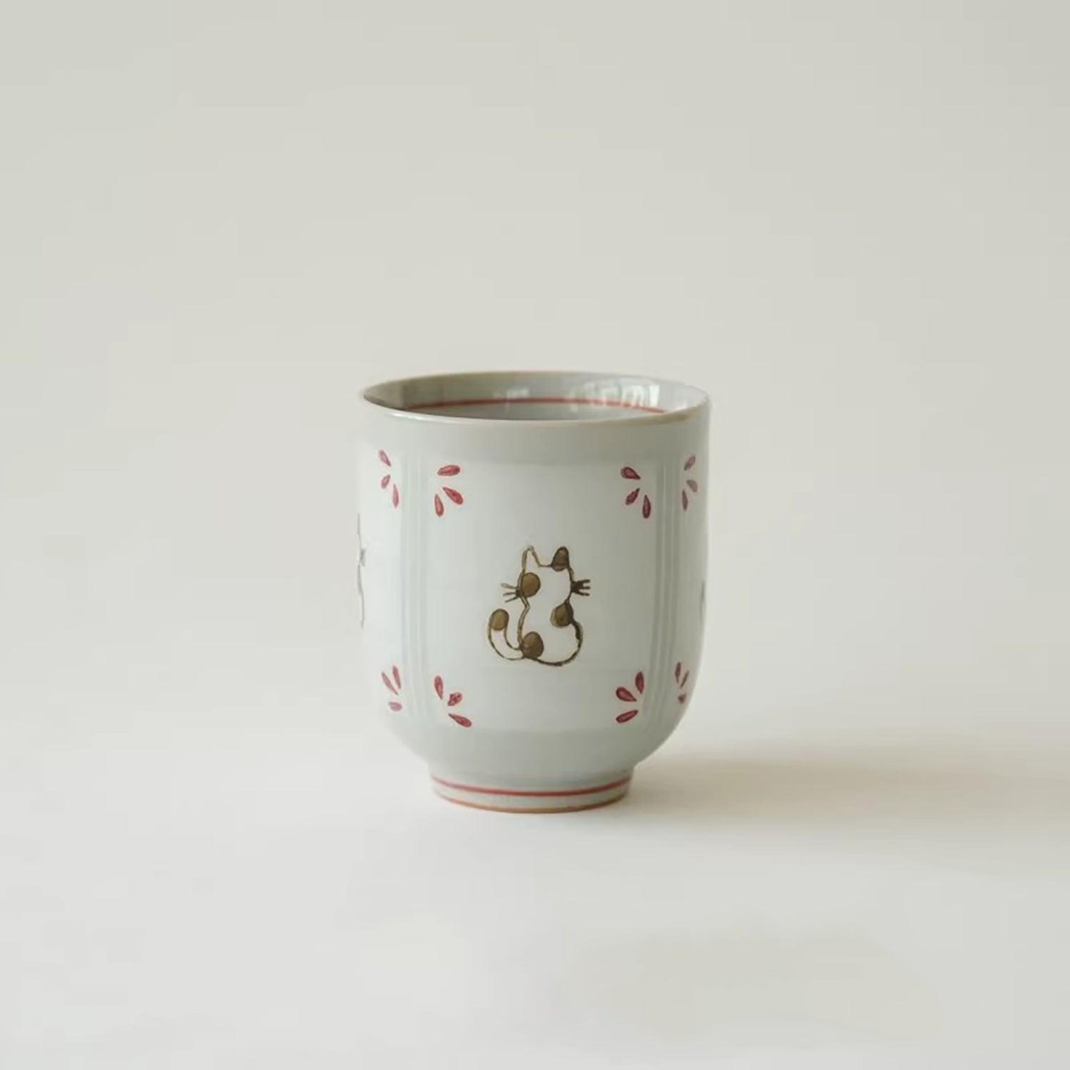 Tasse yunomi  Seto-yaki motif chat dos 