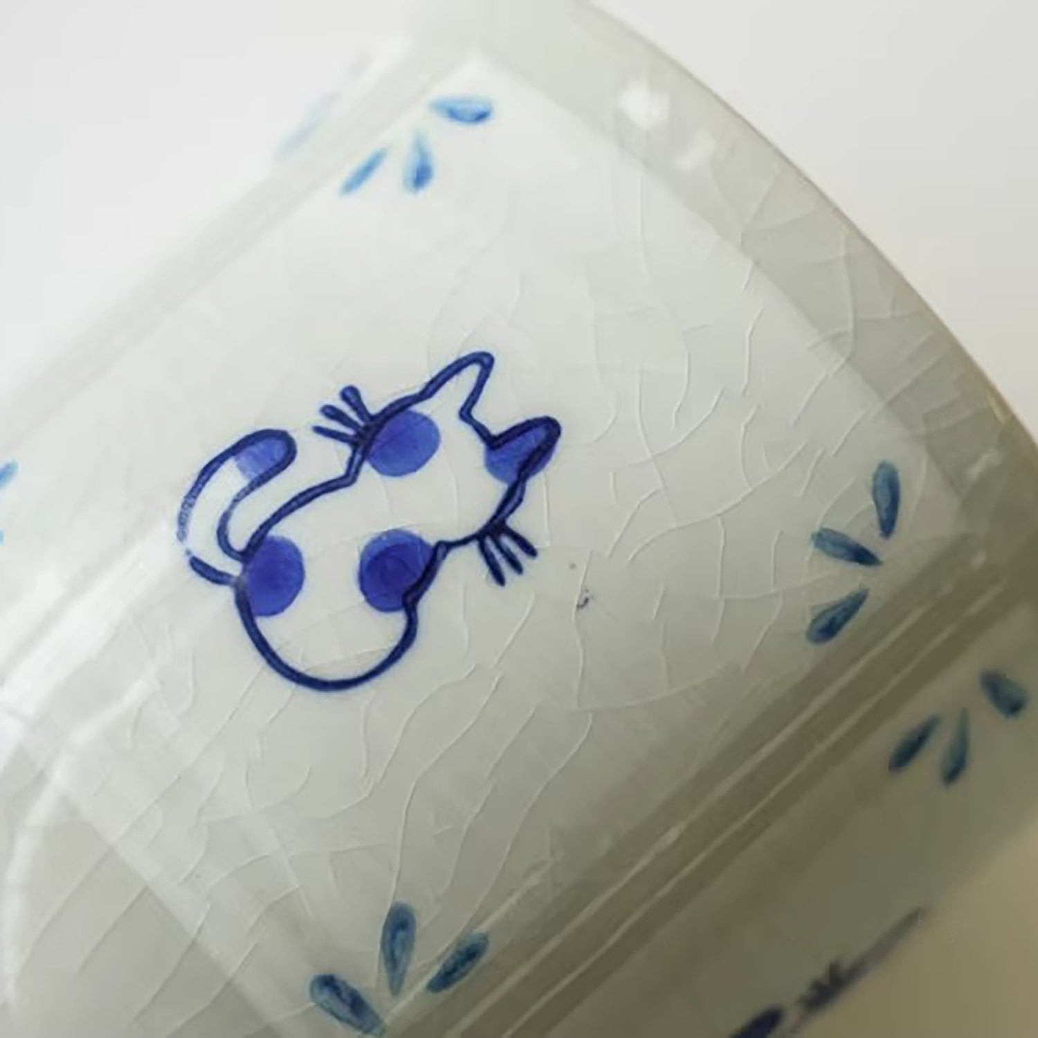 Tasse yunomi  Seto-yaki motif chat dos 