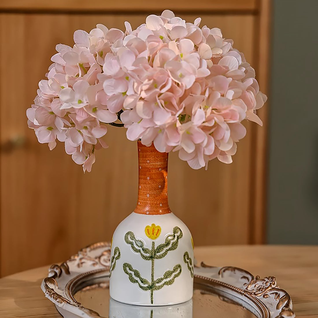 Vase en céramique fait main avec Motifs floraux