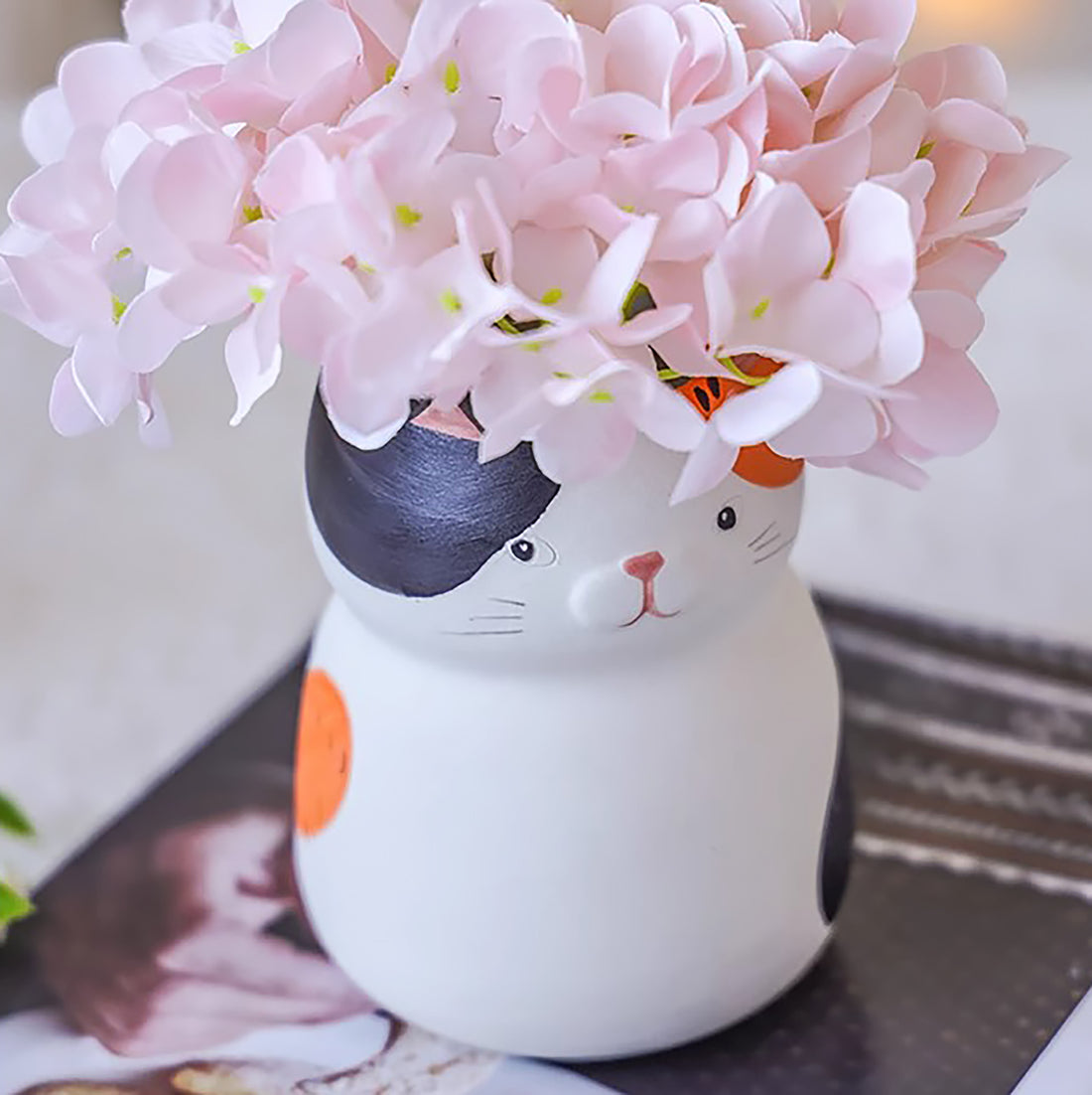 Vase en céramique en forme de chat
