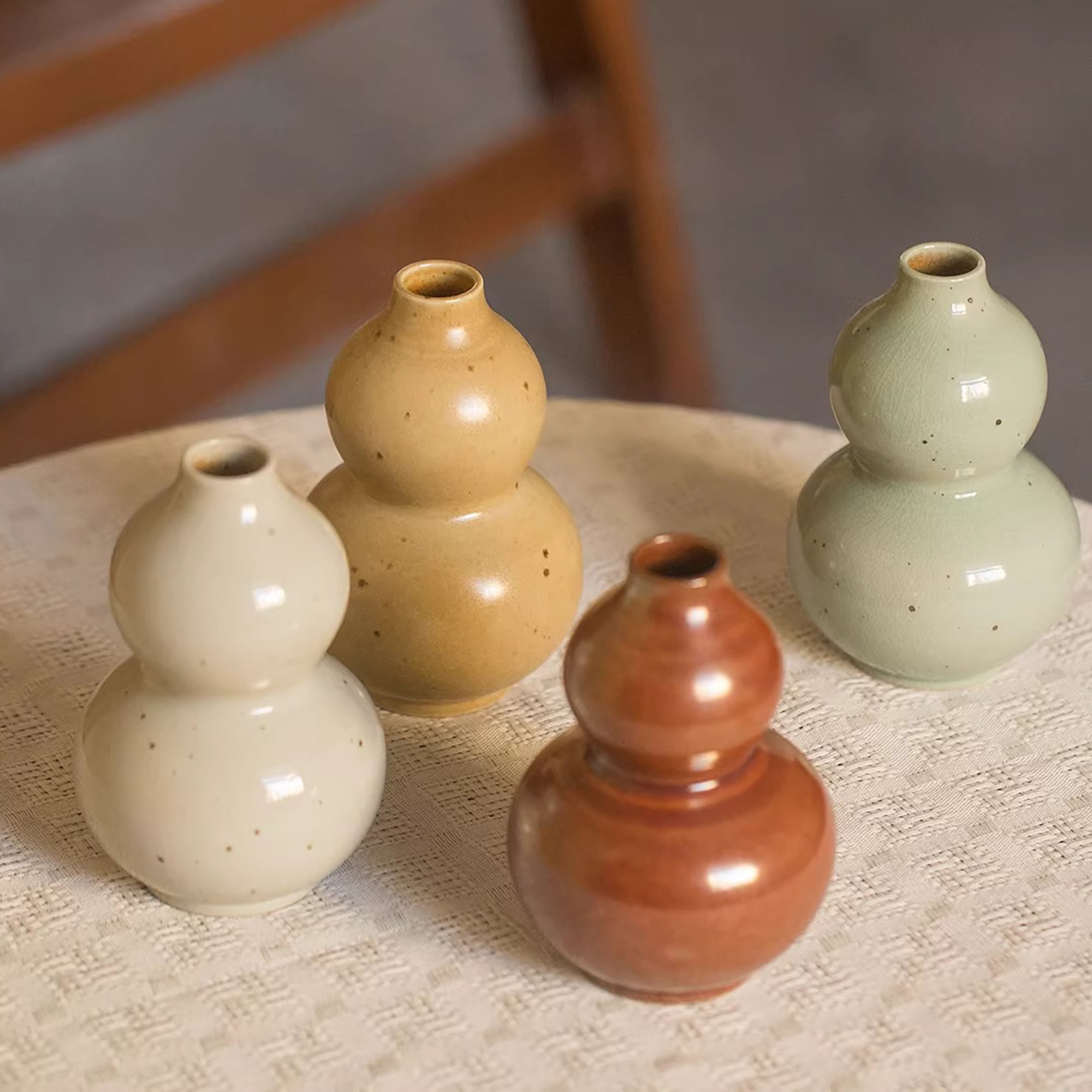 Petite Vase en céramique forme gourde brun rustique