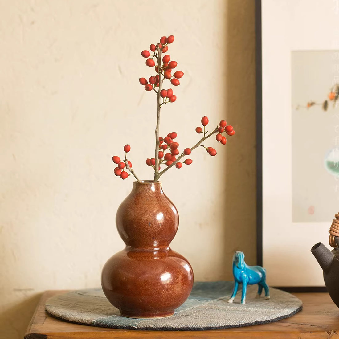 Petite Vase en céramique forme gourde brun rustique