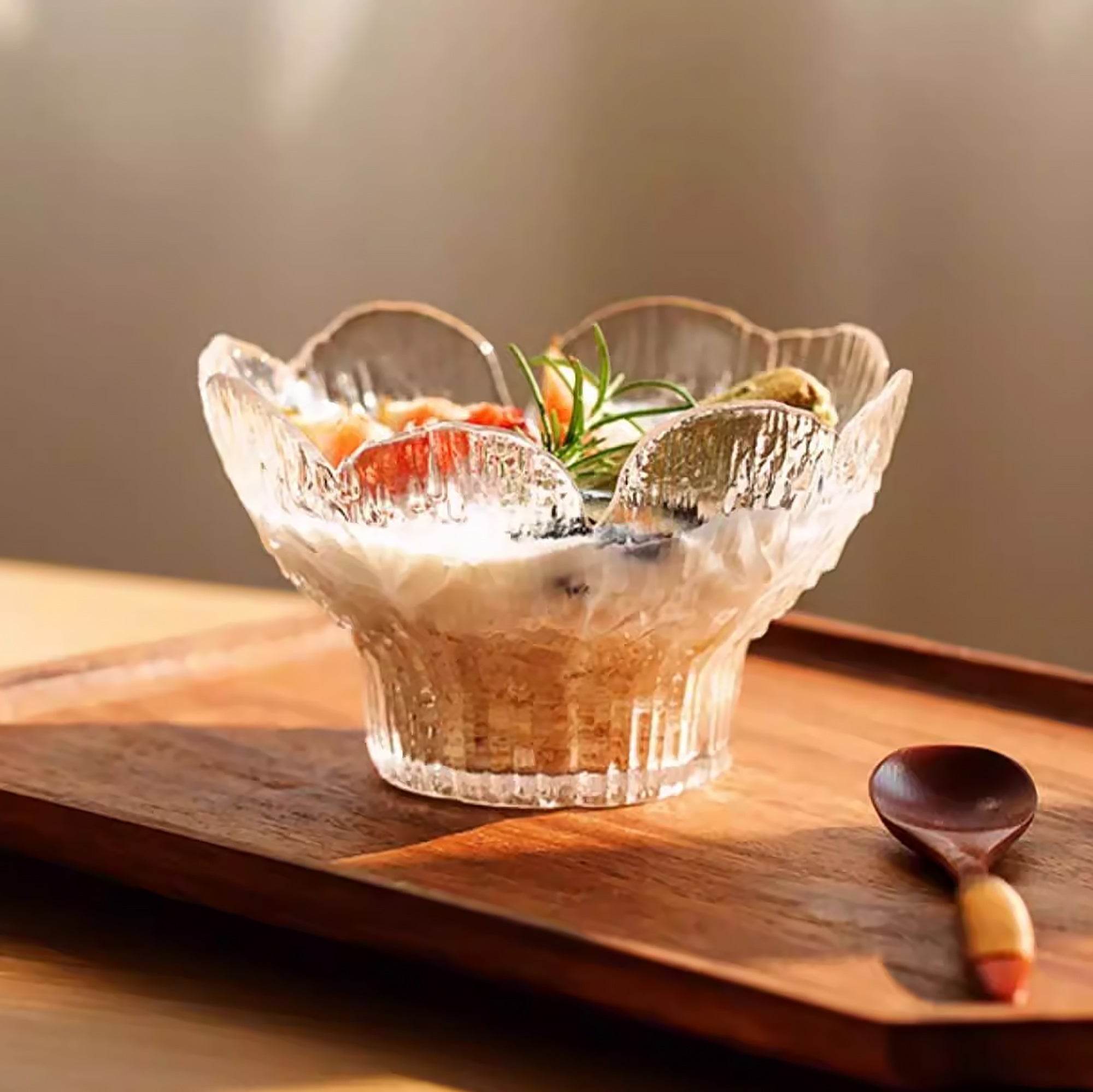 Bol en verre motif fleur bord irrégulier