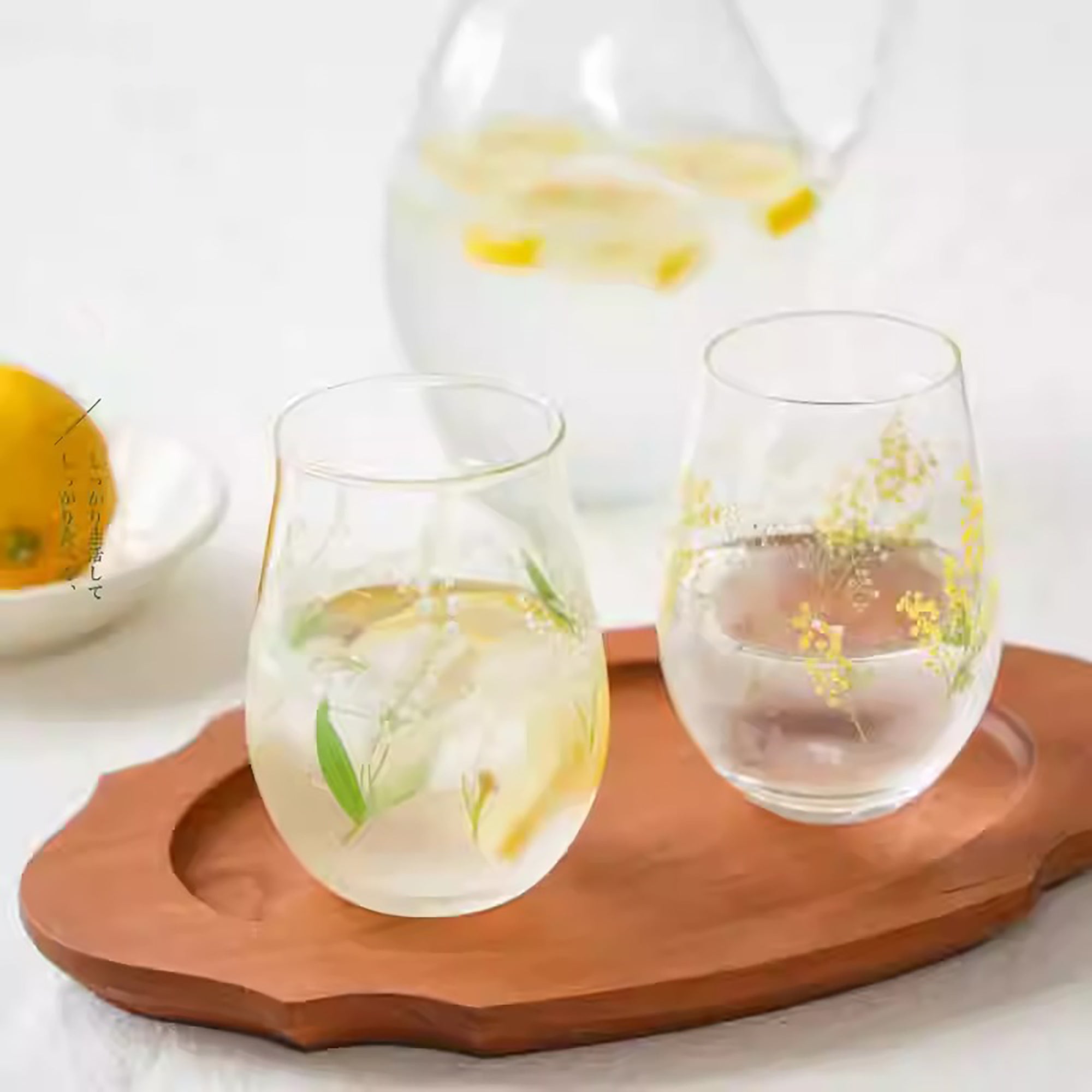 Verre Toyo-Sasaki motif mimosa et muguet