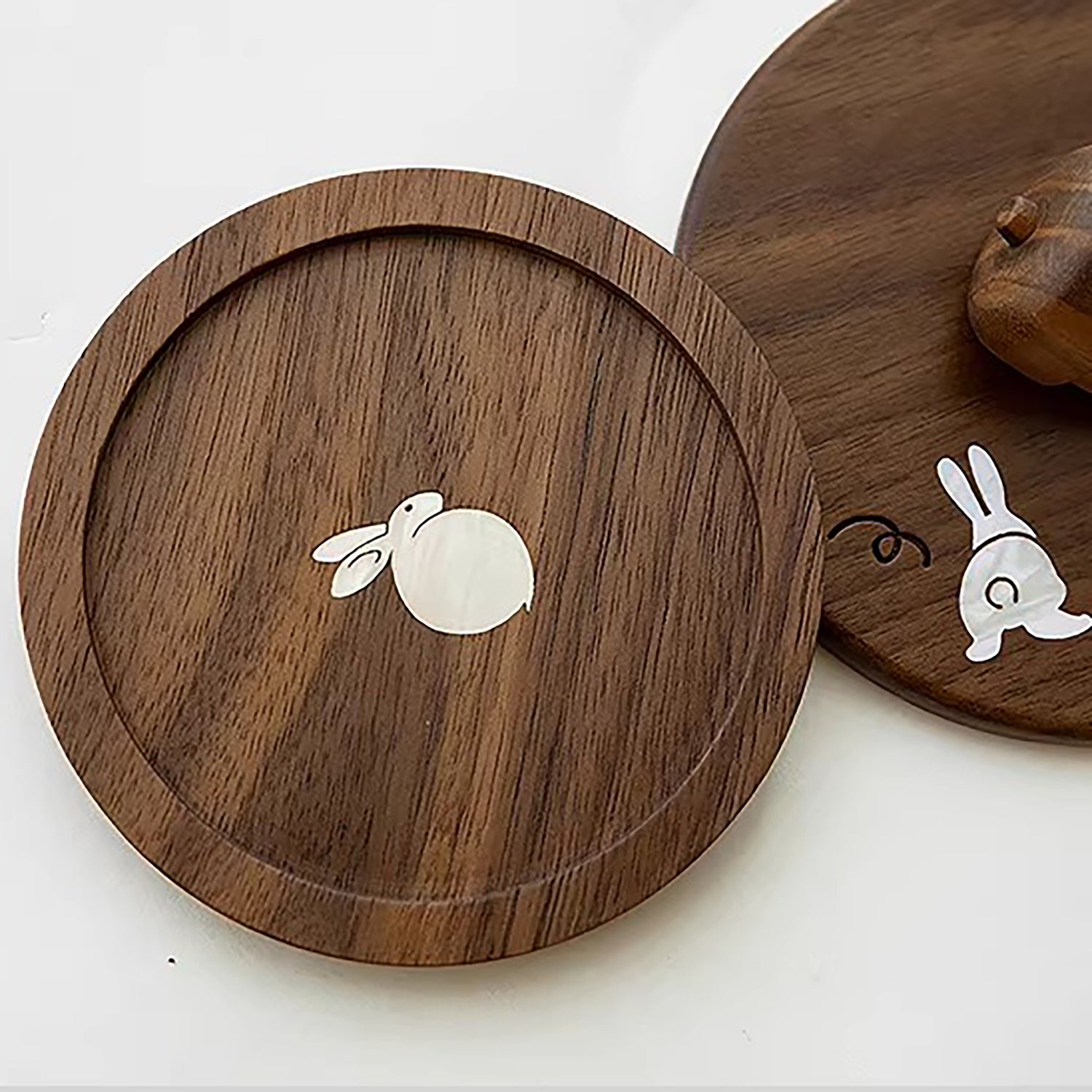 Dessous de verre en bois incrusté