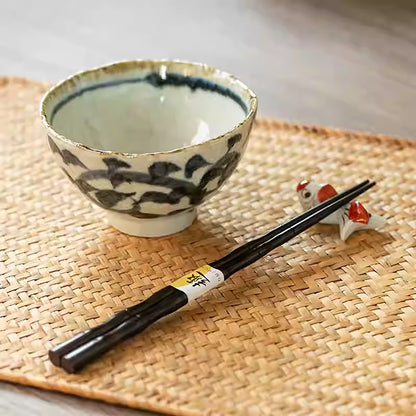 Minoyaki ceramic tableware with arabesque floral patterns
