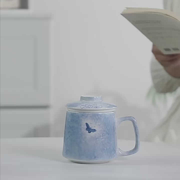 Mug en céramique avec filtre à thé