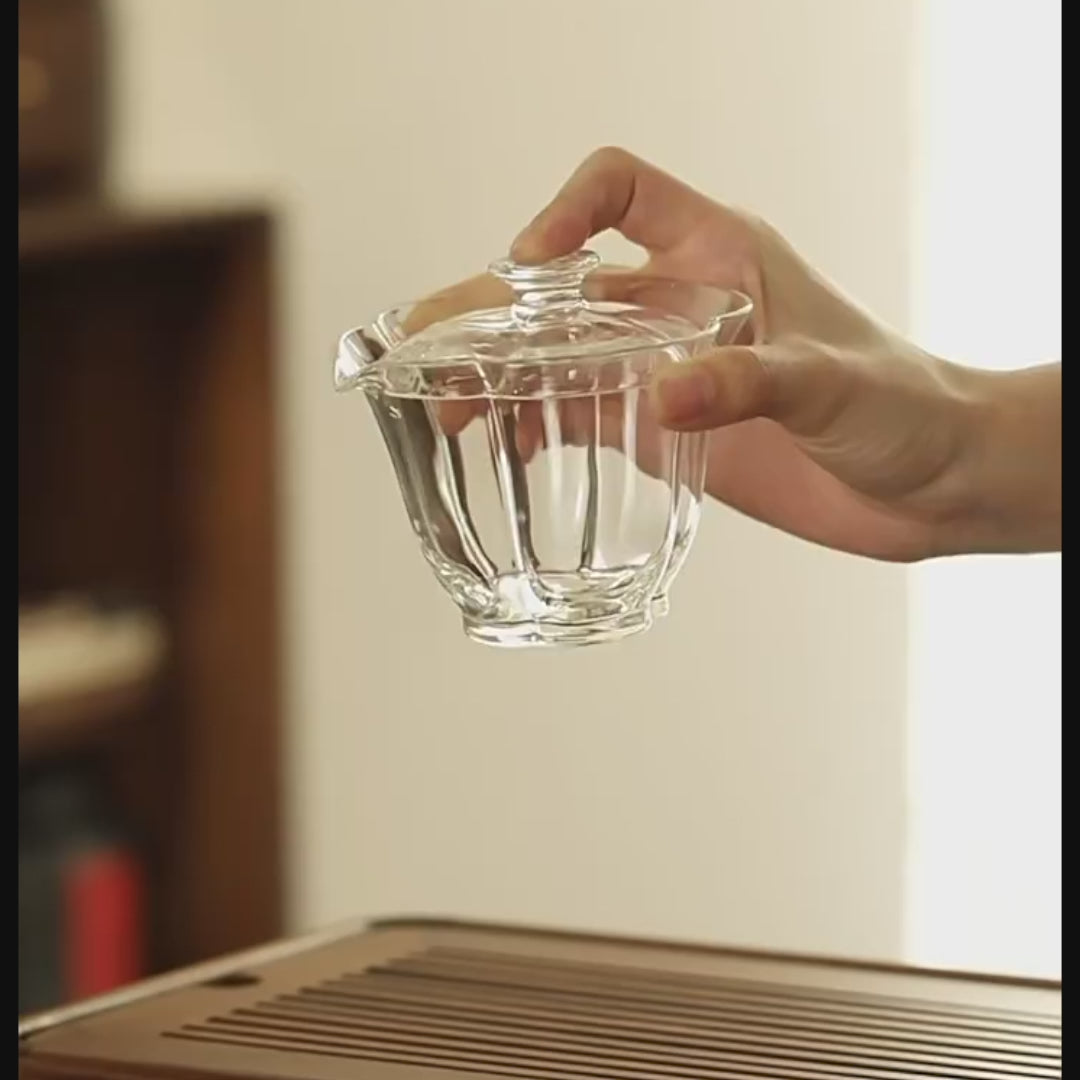 Gaiwan en verre avec design lotus élégant