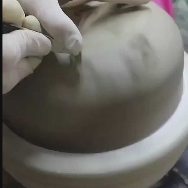 Donabe Banko-yaki motif Karakusa